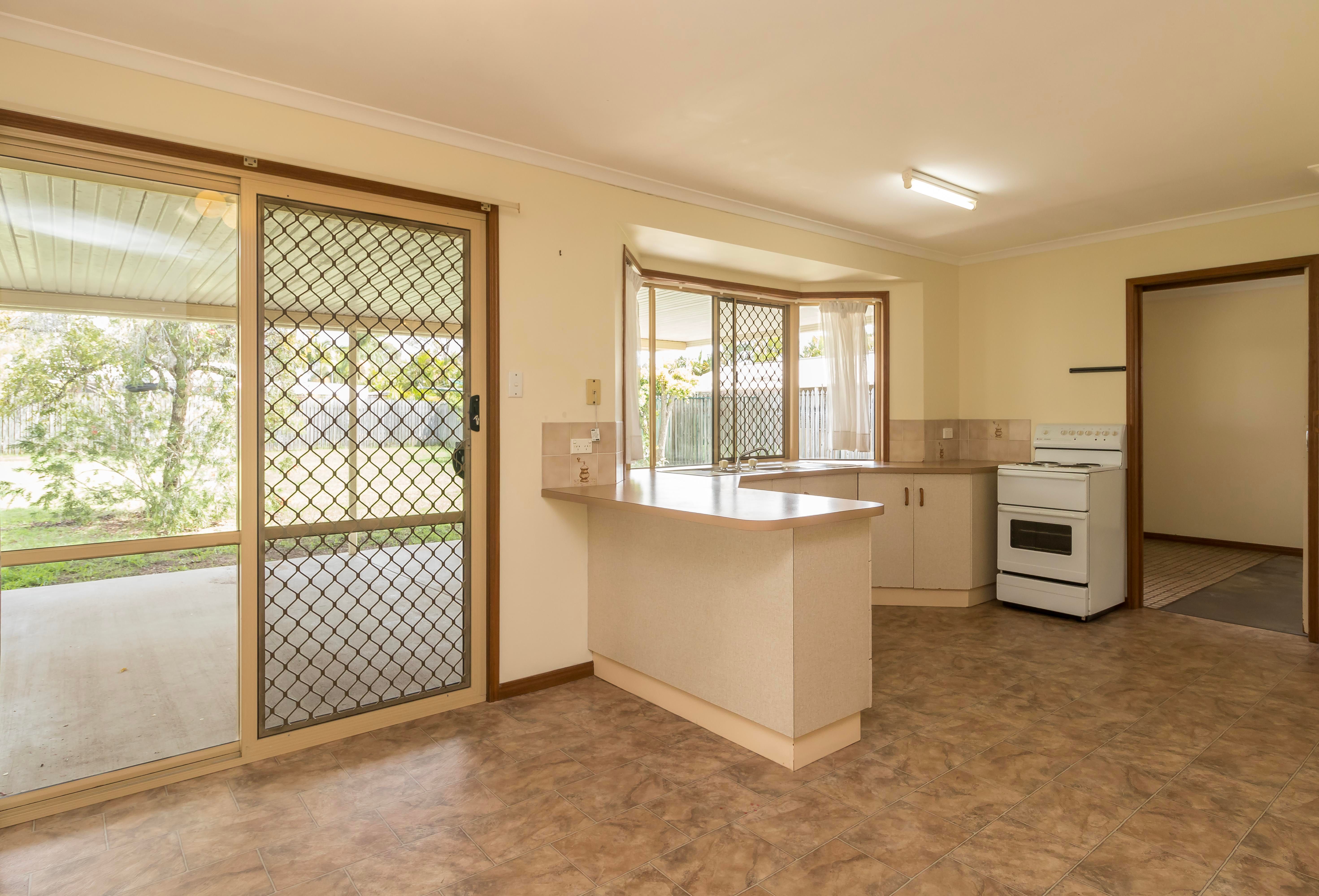 216 Dayman Street, Urangan, QLD 4655