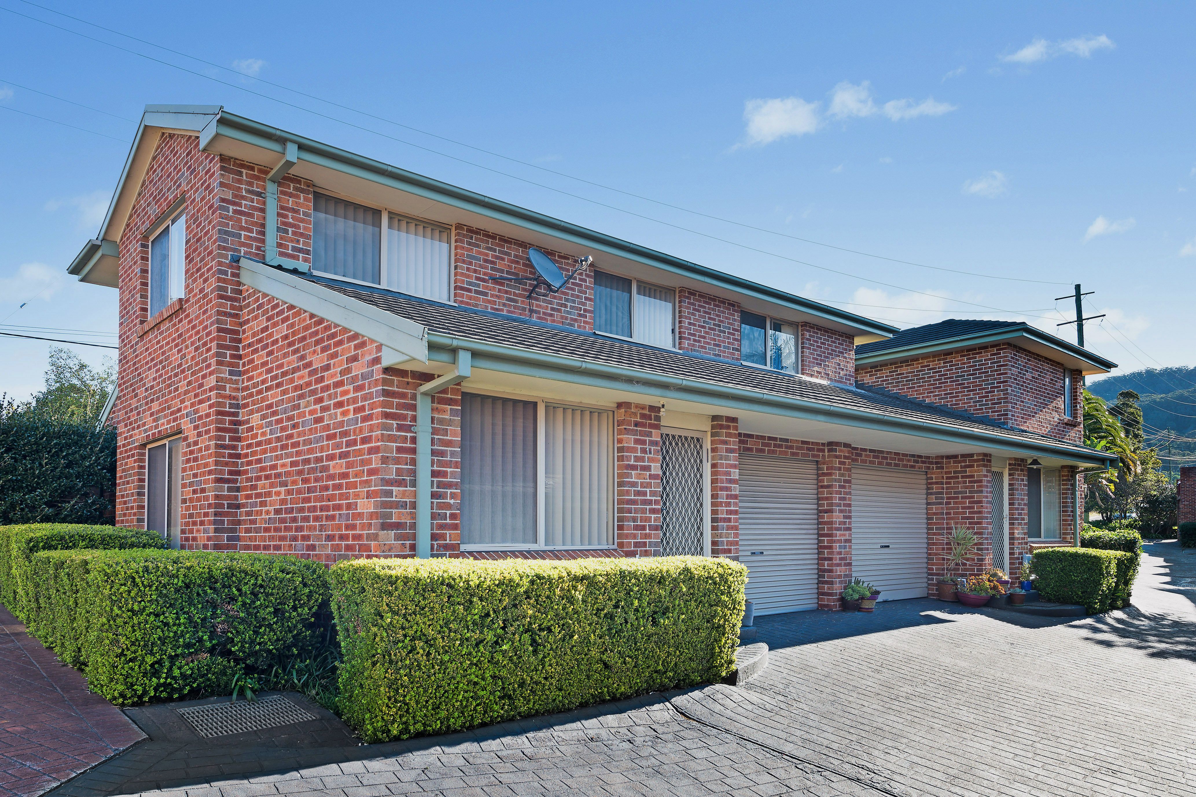 90 Glenelg Street