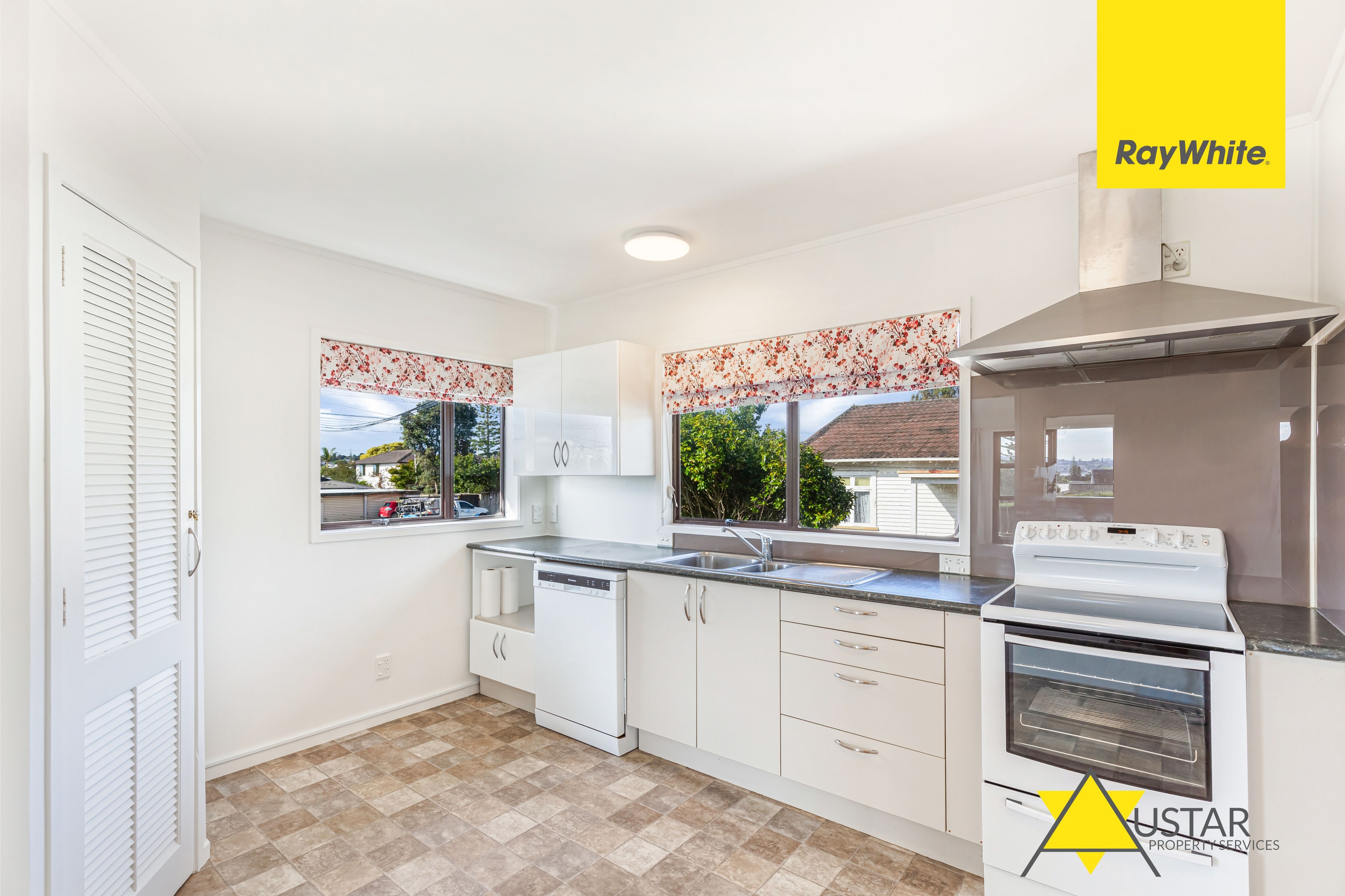 1/2 Northall Road, New Lynn, Waitakere City