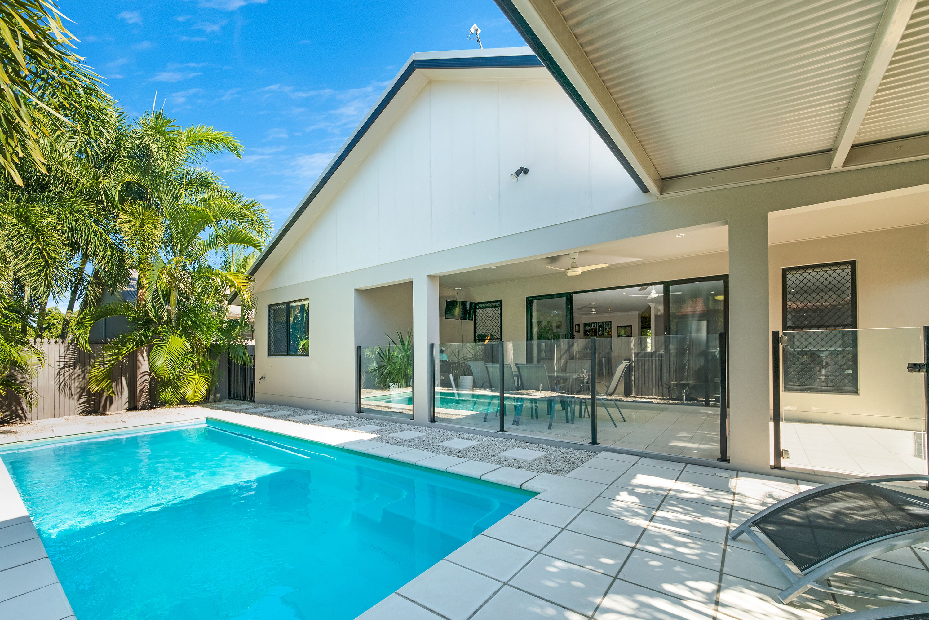 4 Beaconsfield Avenue, Kirwan QLD 4817