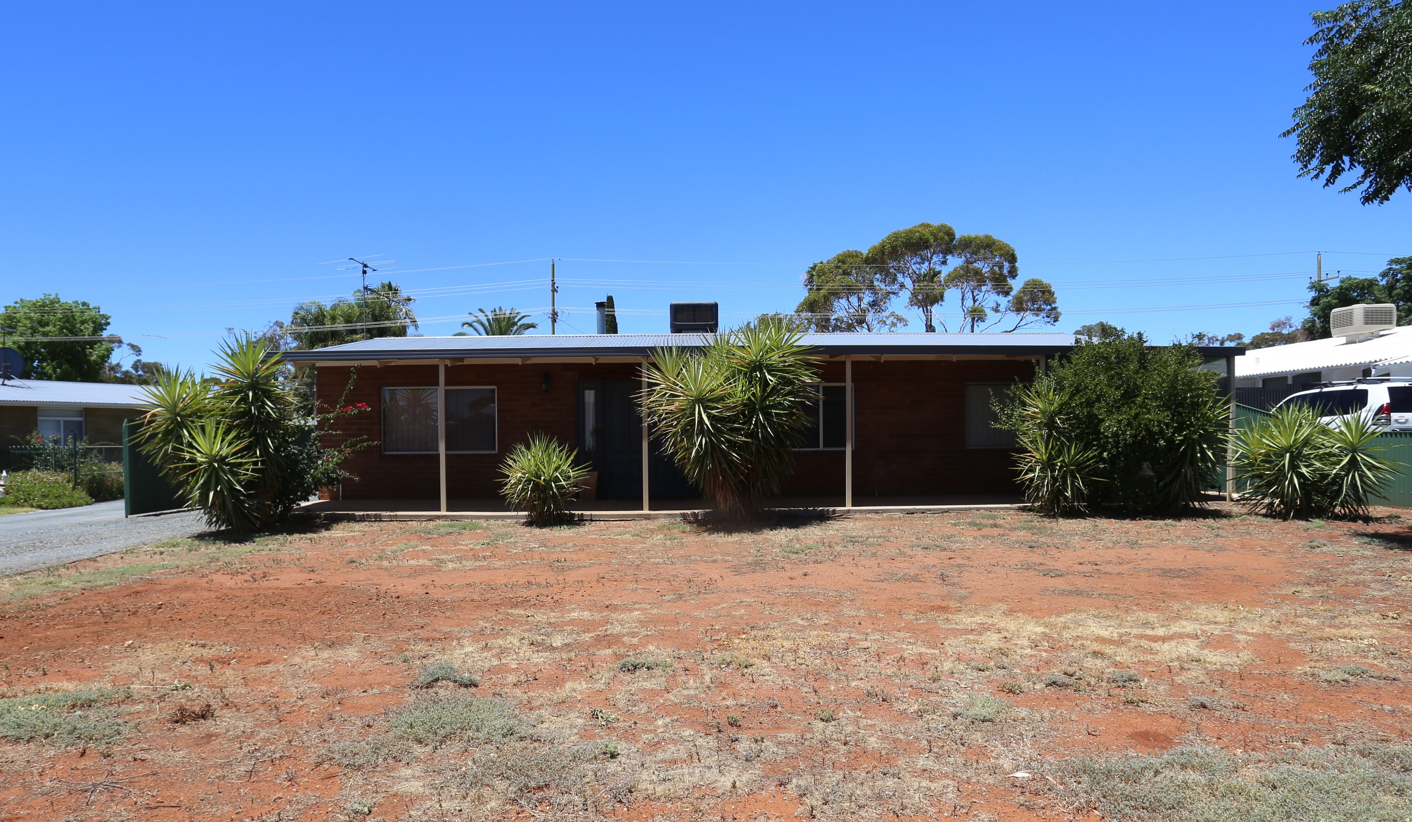 18 Saltbush Road, Kambalda West WA 6442