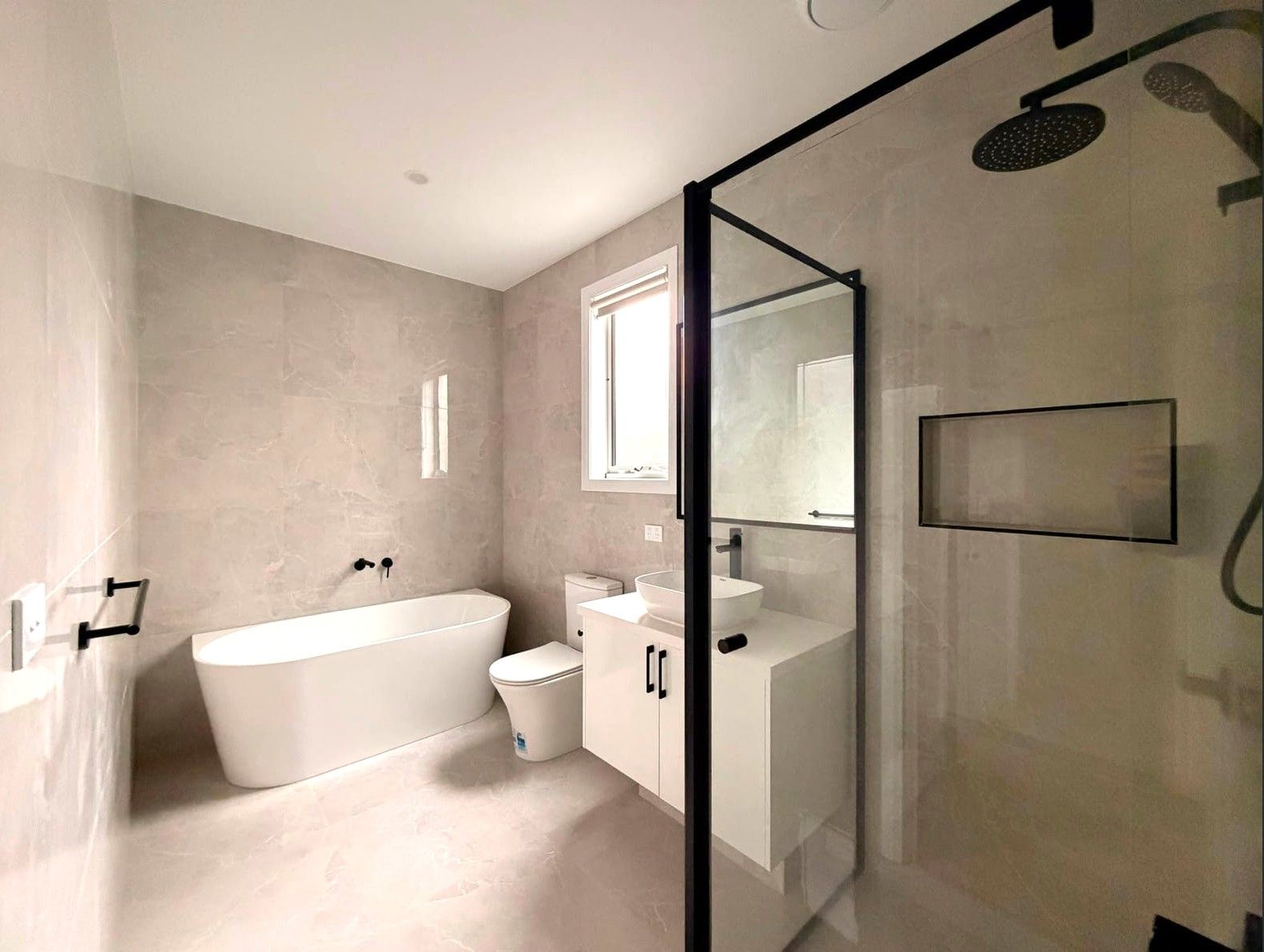 30 Esmeralda Avenue — photo 9 of 12