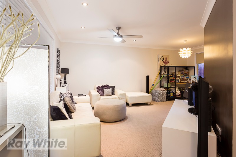 4 Achterberg Place, Victoria Point, QLD 4165