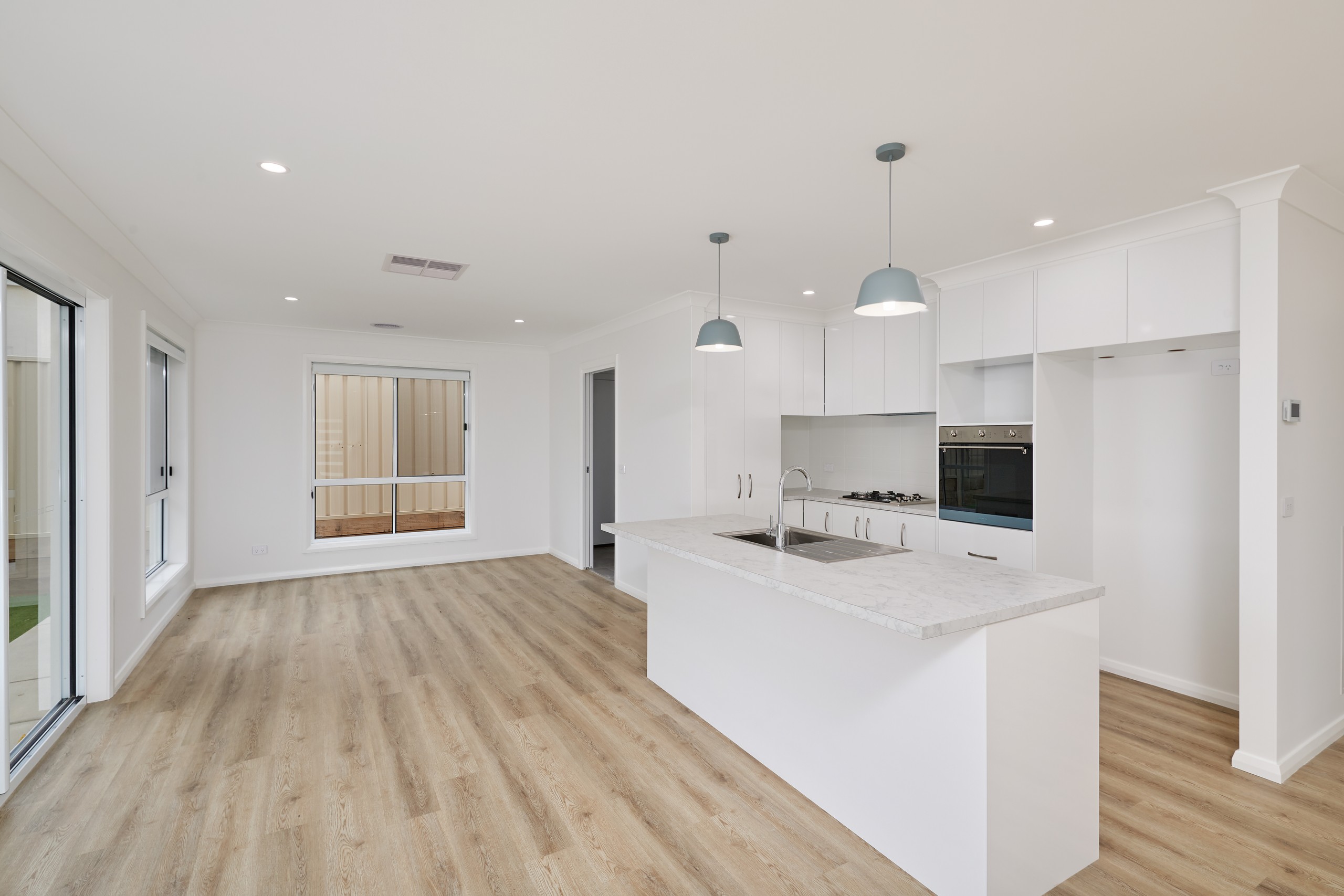 32 Cootamundra Boulevard, Gobbagombalin, NSW 2650