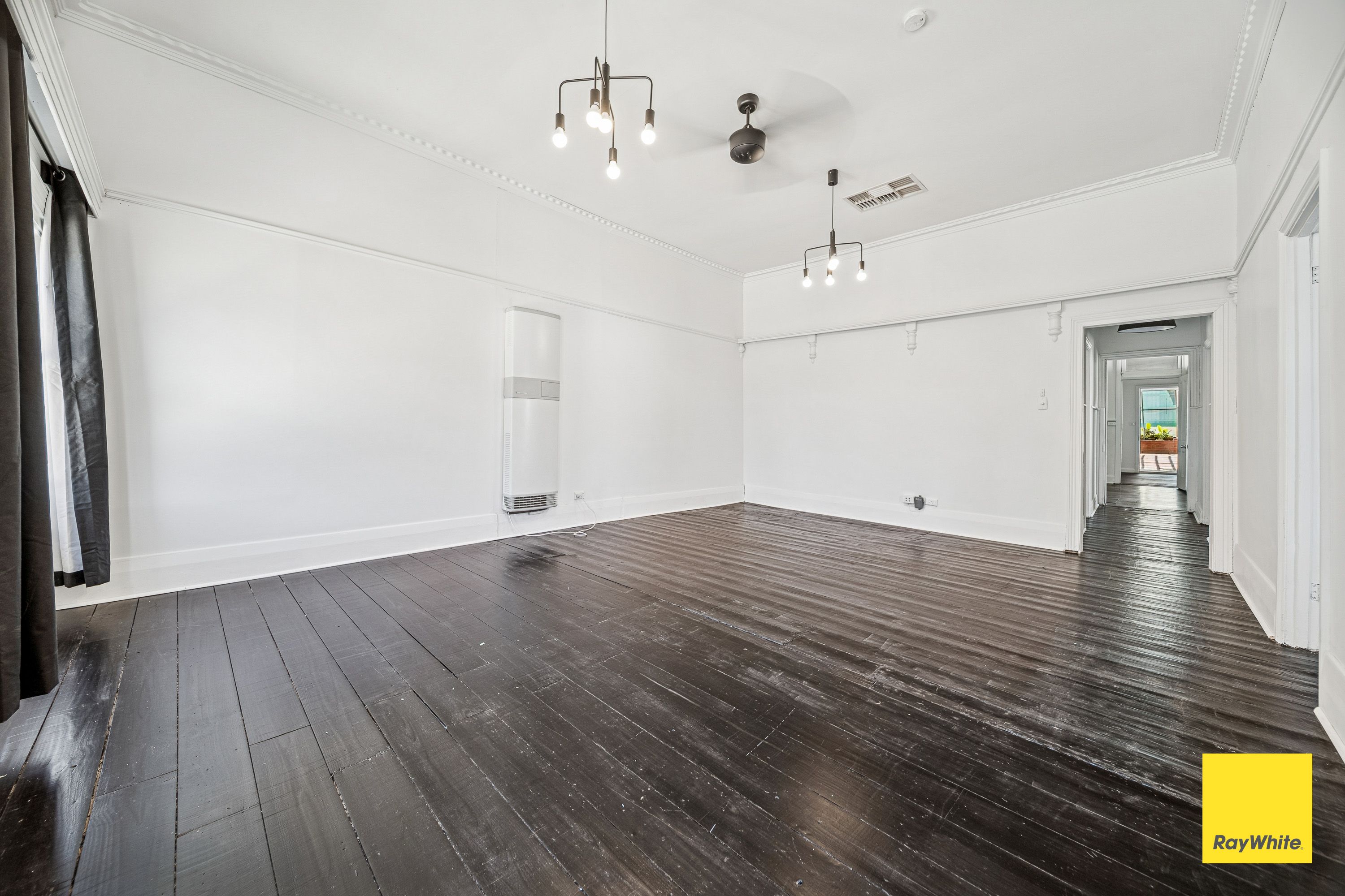 21 Jobs Gully Road, Eaglehawk, VIC 3556