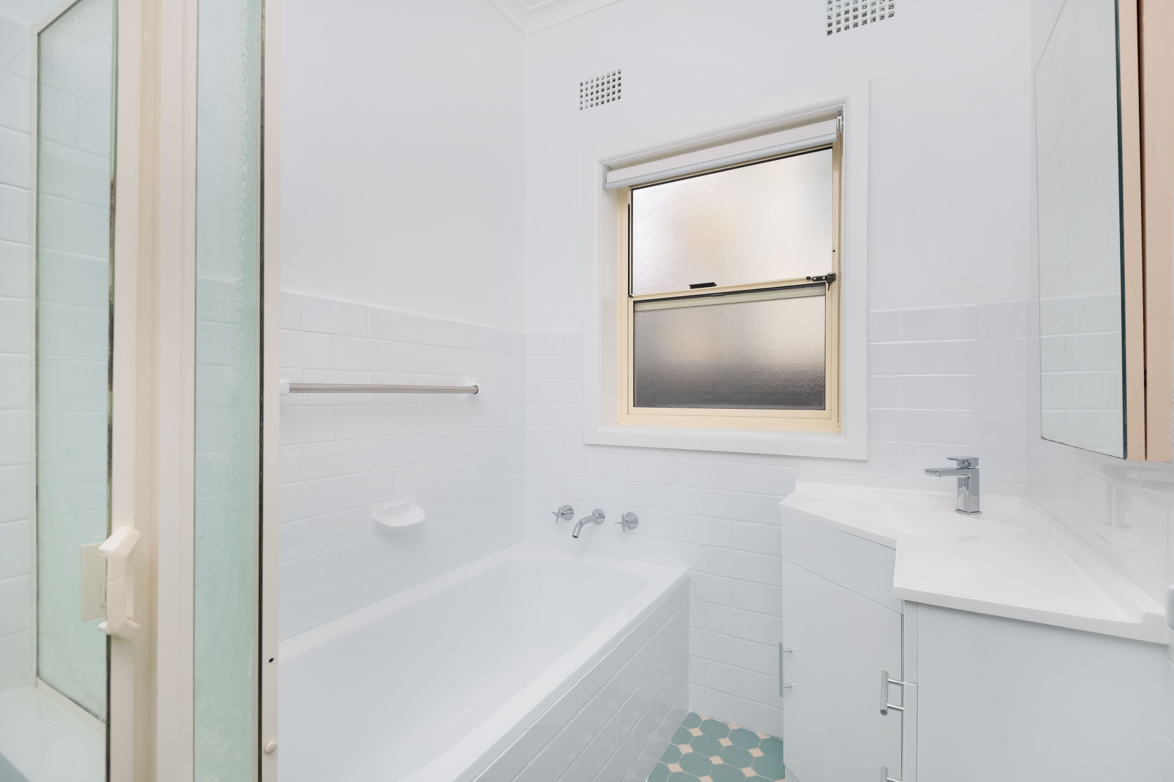 7 Yuruga Avenue — photo 4 of 7