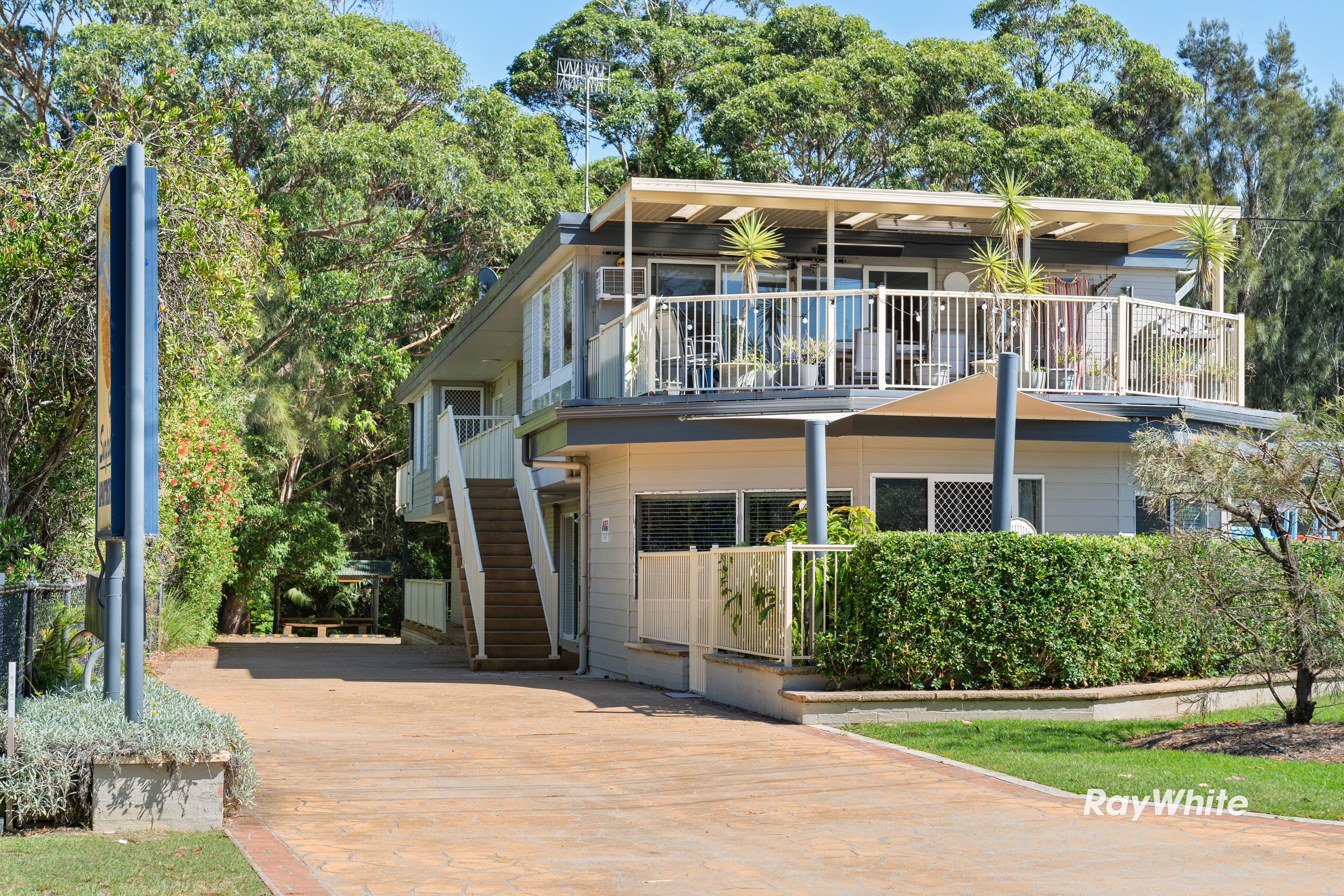 1 Mitchell Parade, Mollymook Beach NSW 2539