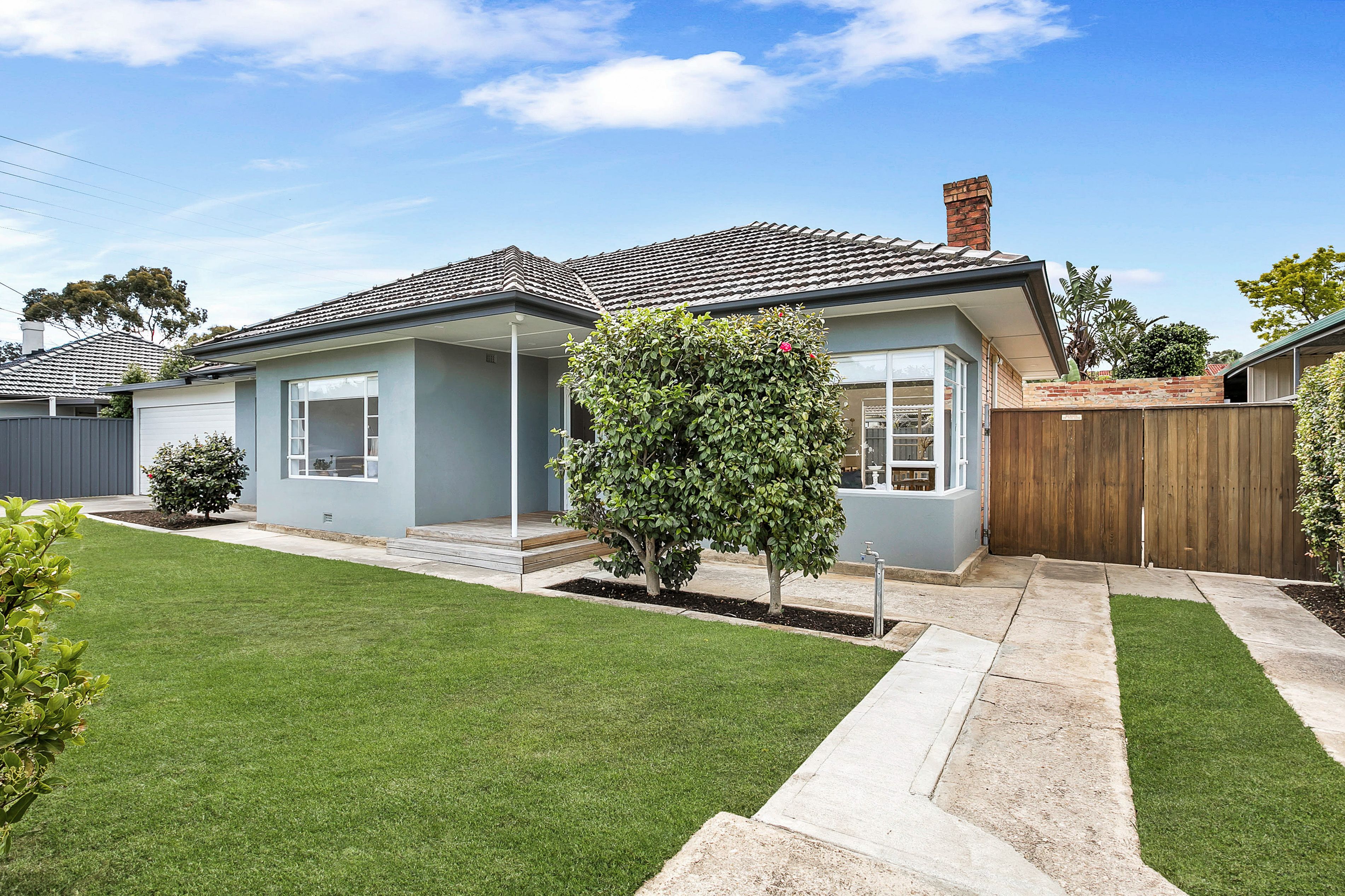 1 Squires Avenue, Seaton, SA 5023