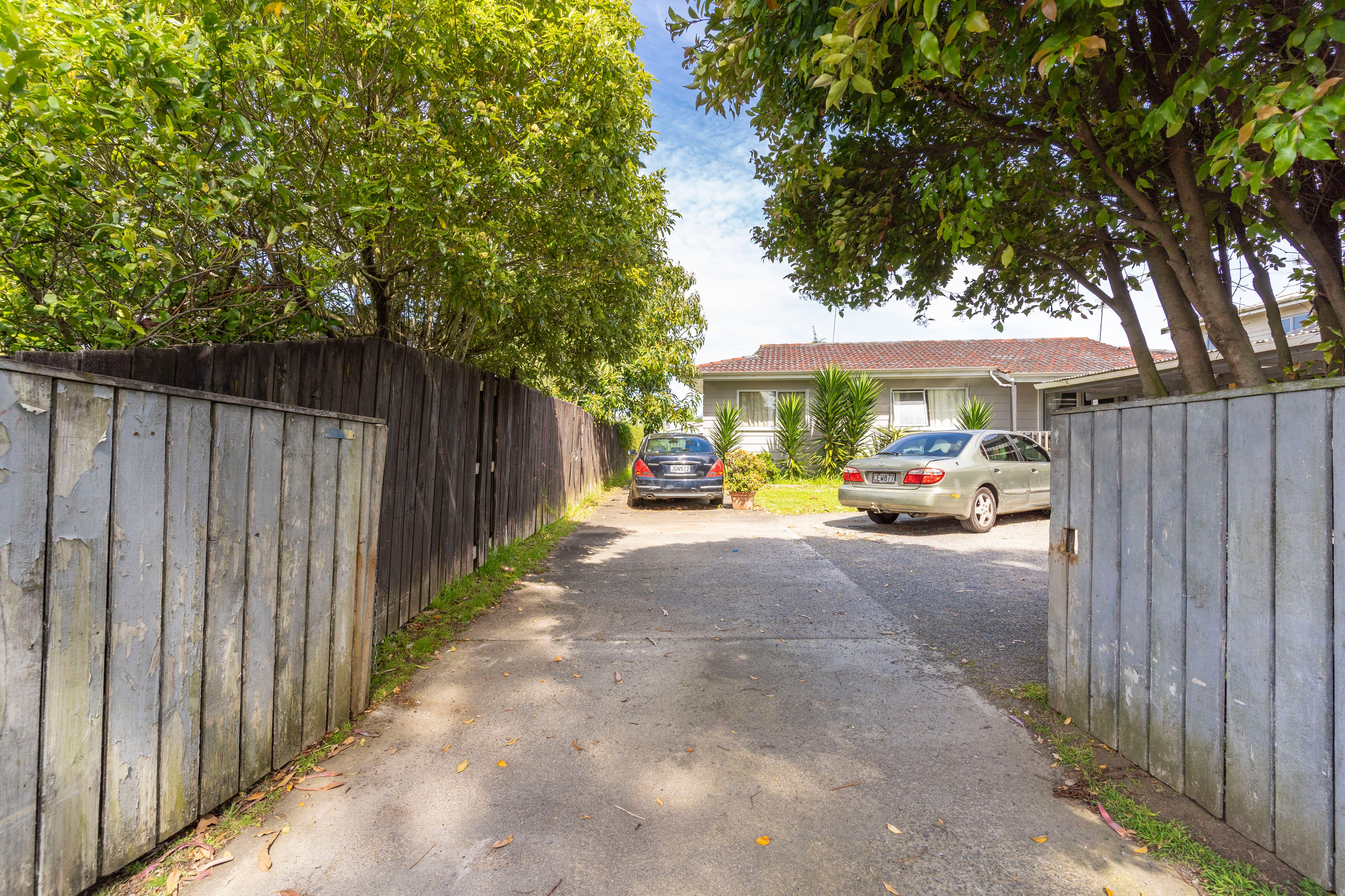 389 Roscommon Road, Clendon Park, Manukau City