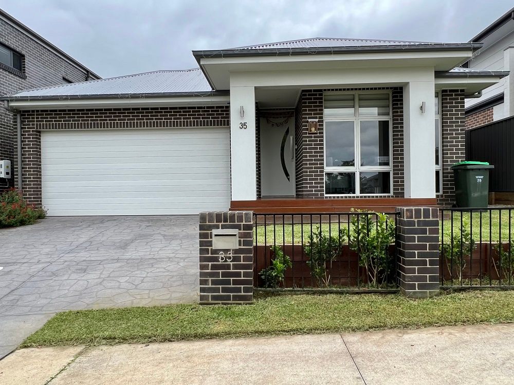 35 Leppington House Drive, Denham Court, NSW 2565