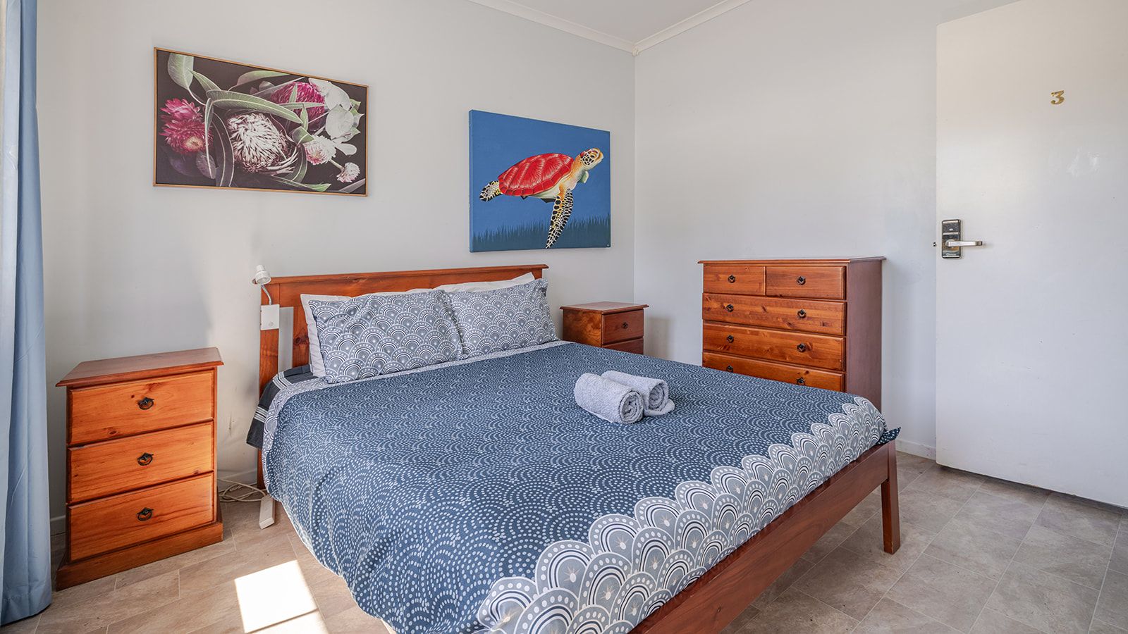 19 Captain Cook Drive — photo 13 of 28
