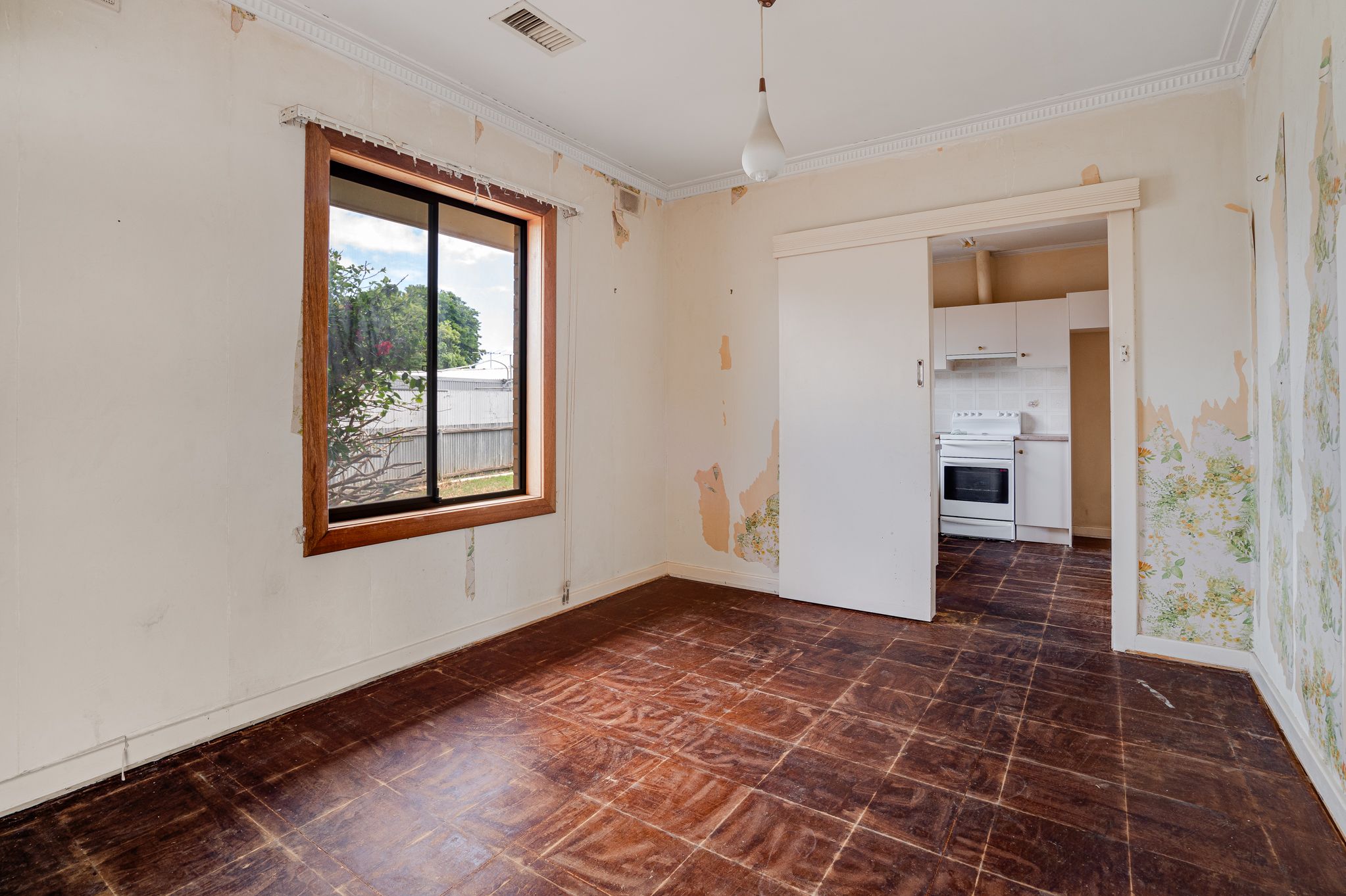 4 Lincoln Avenue, Parafield Gardens, SA 5107