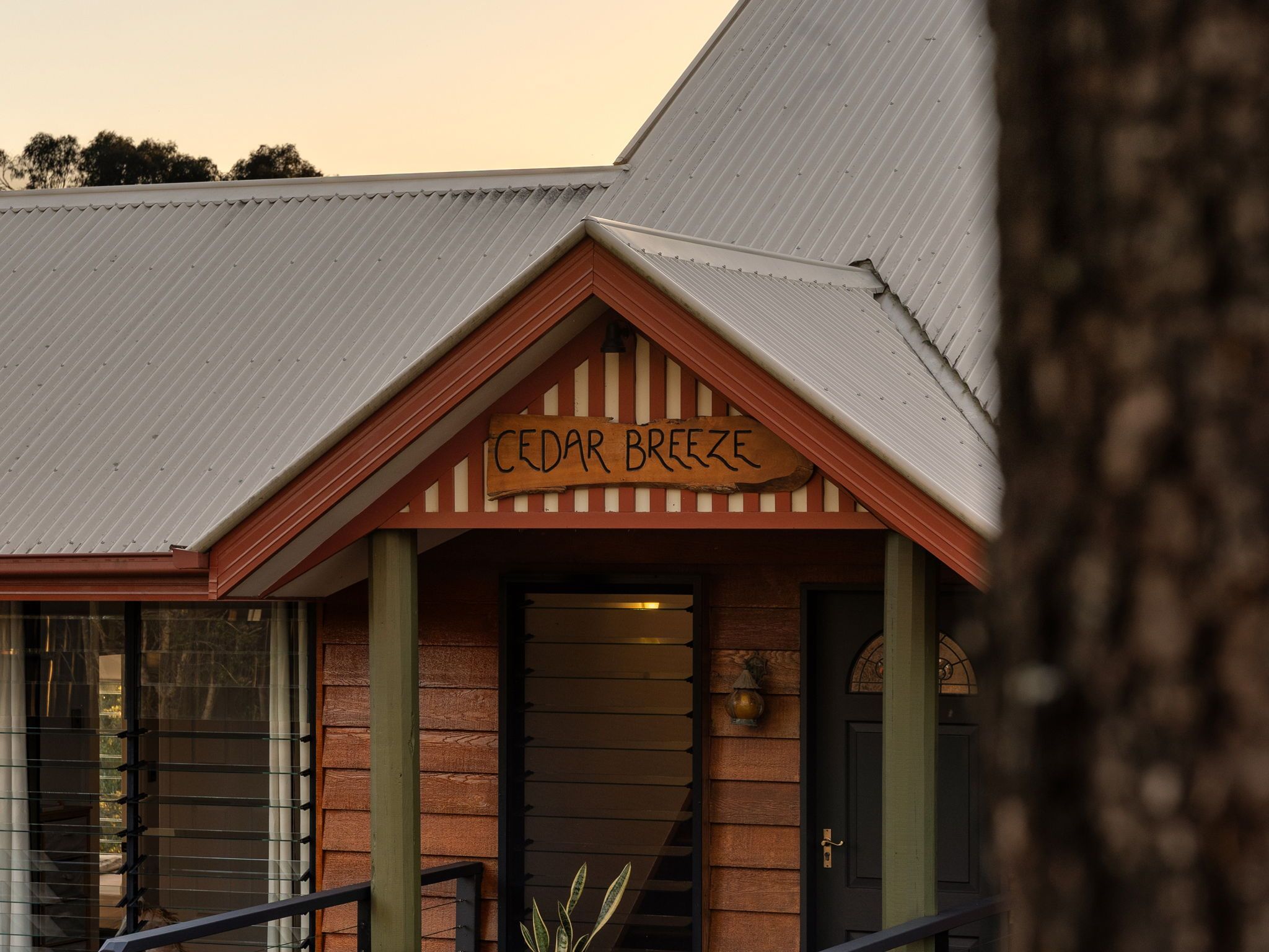 2 Mamaku Street — photo from Ray White Ipswich