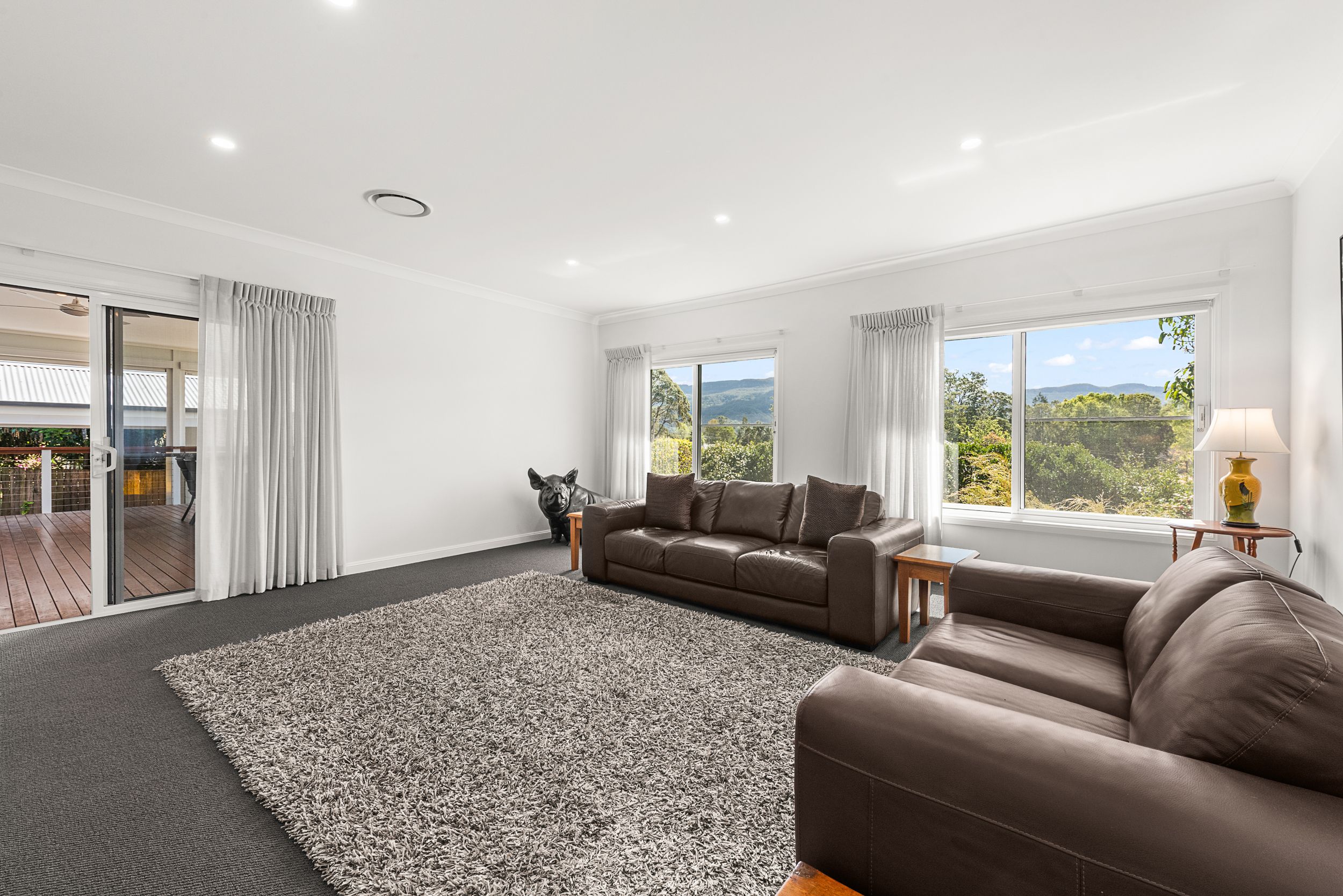 27 Victoria Street — photo 10 of 24