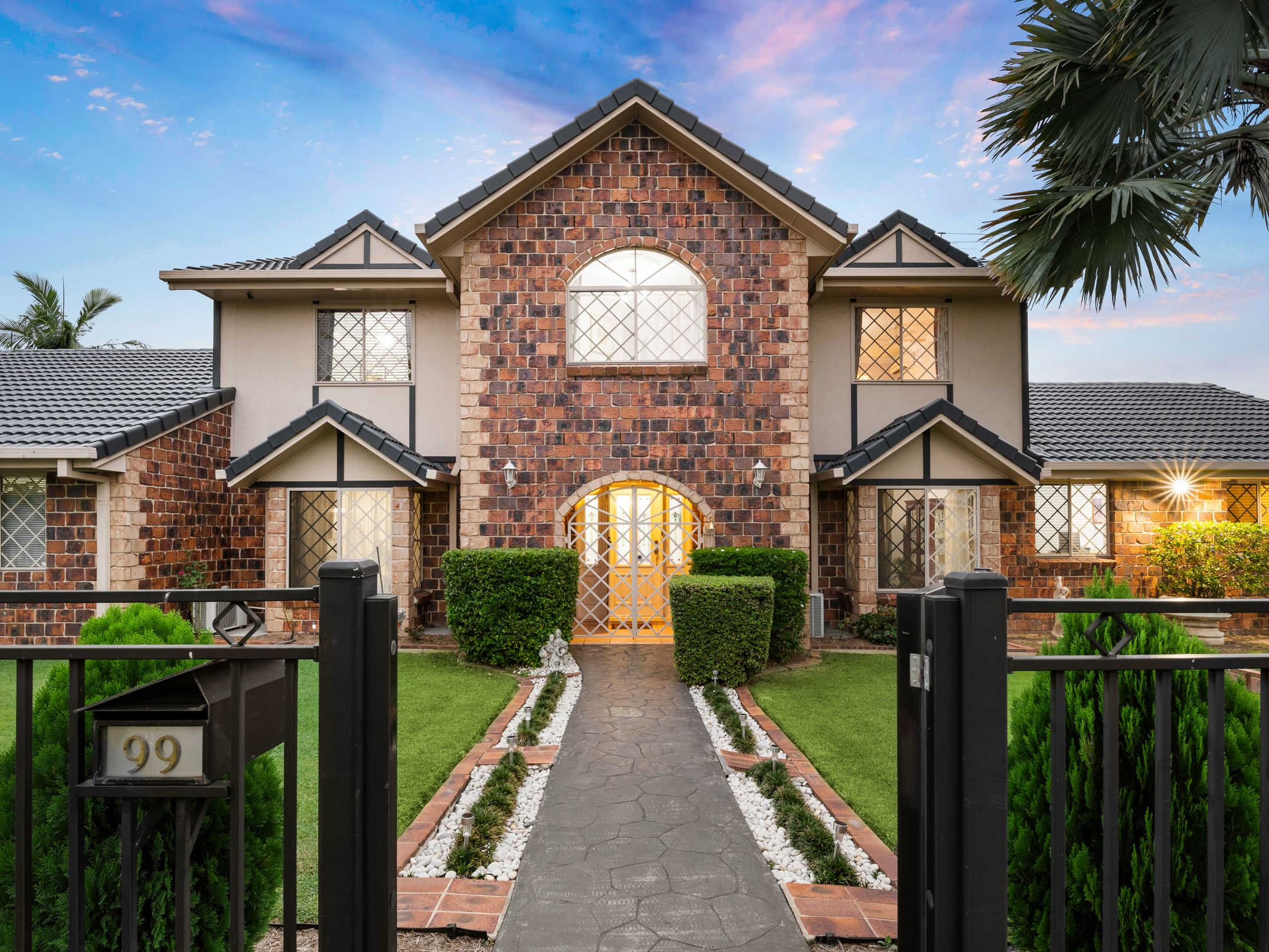 99 Lake Eyre Crescent, Parkinson, QLD 4115