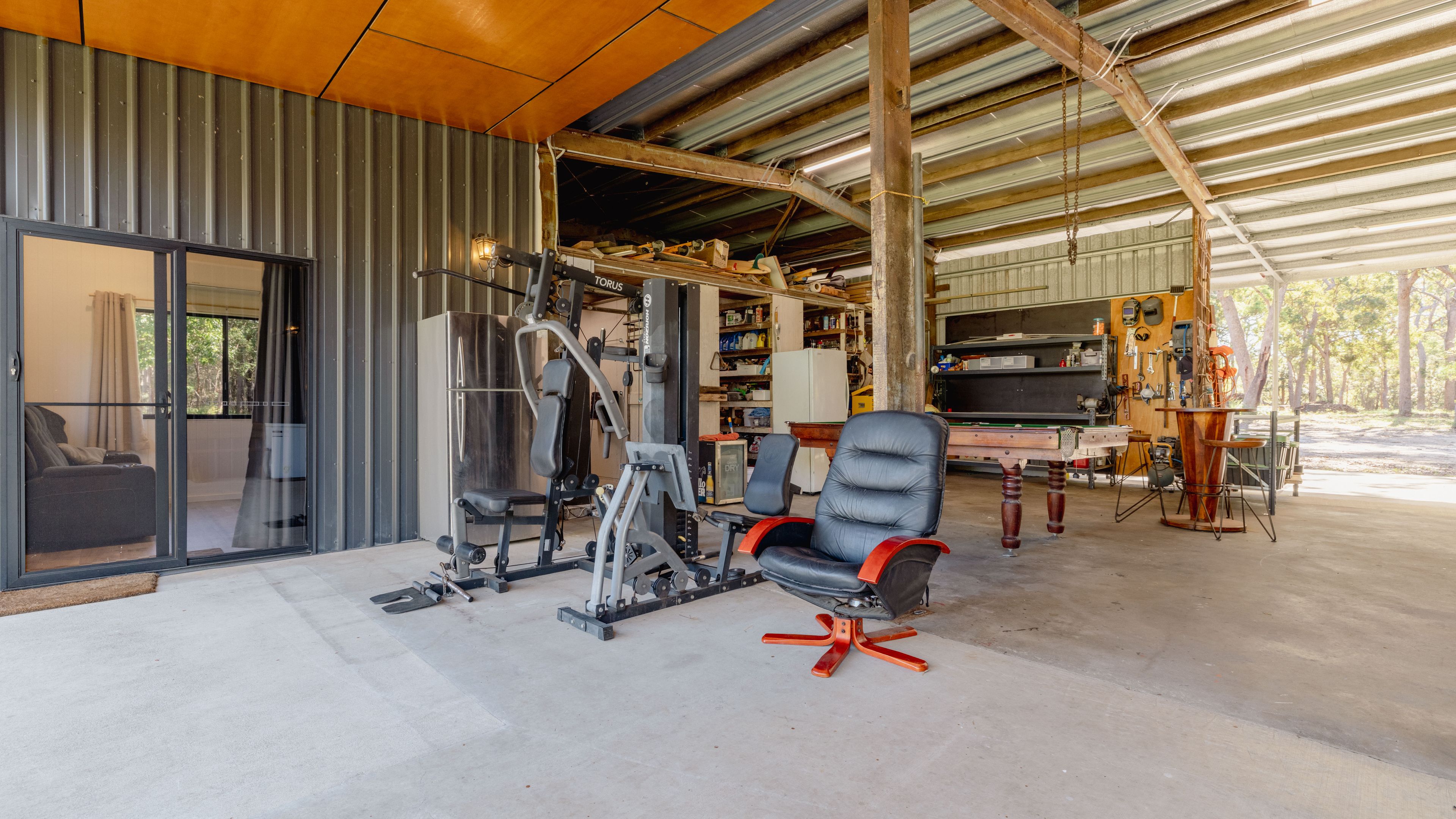 2051 Round Hill Road, Round Hill — photo 11 of 30