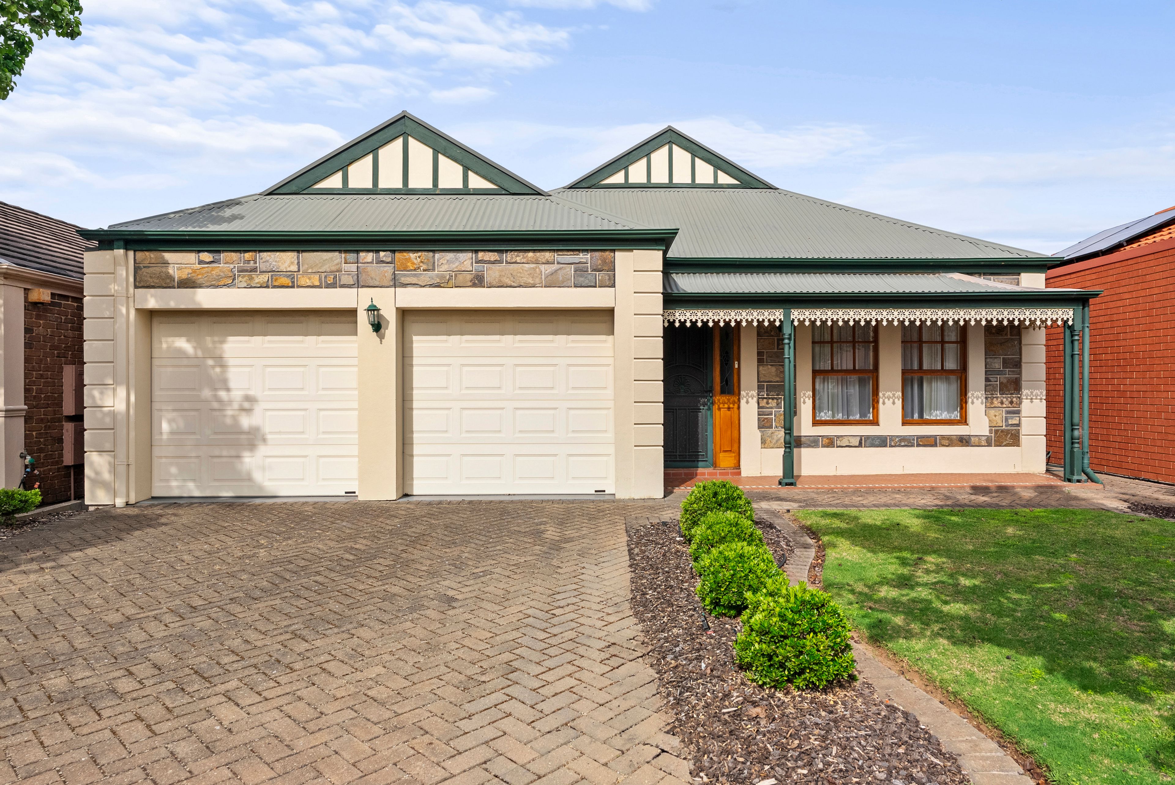 16 Stanford Avenue — photo from Ray White Glenelg