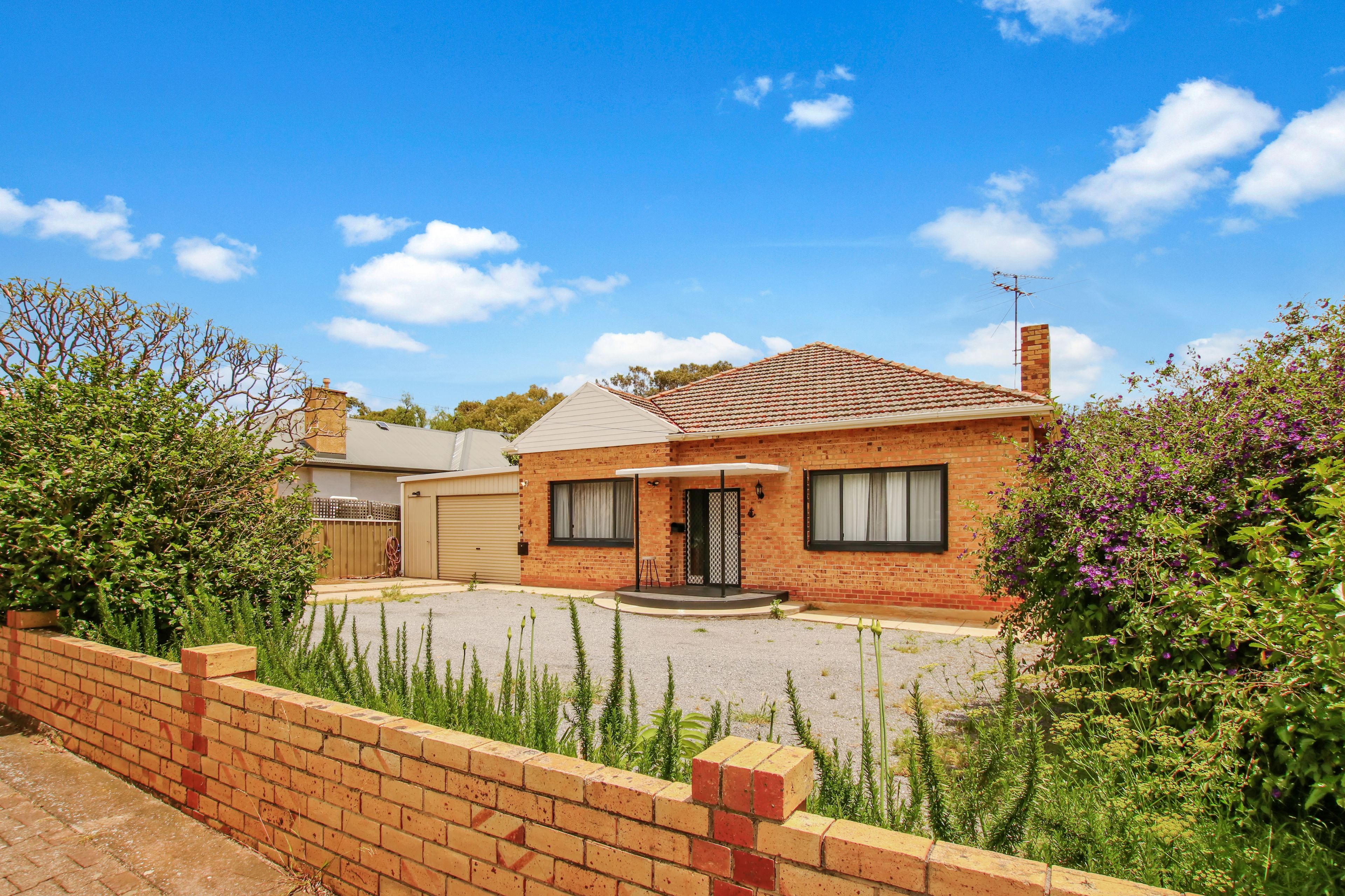 4 Riverdale Road, Myrtle Bank, SA 5064