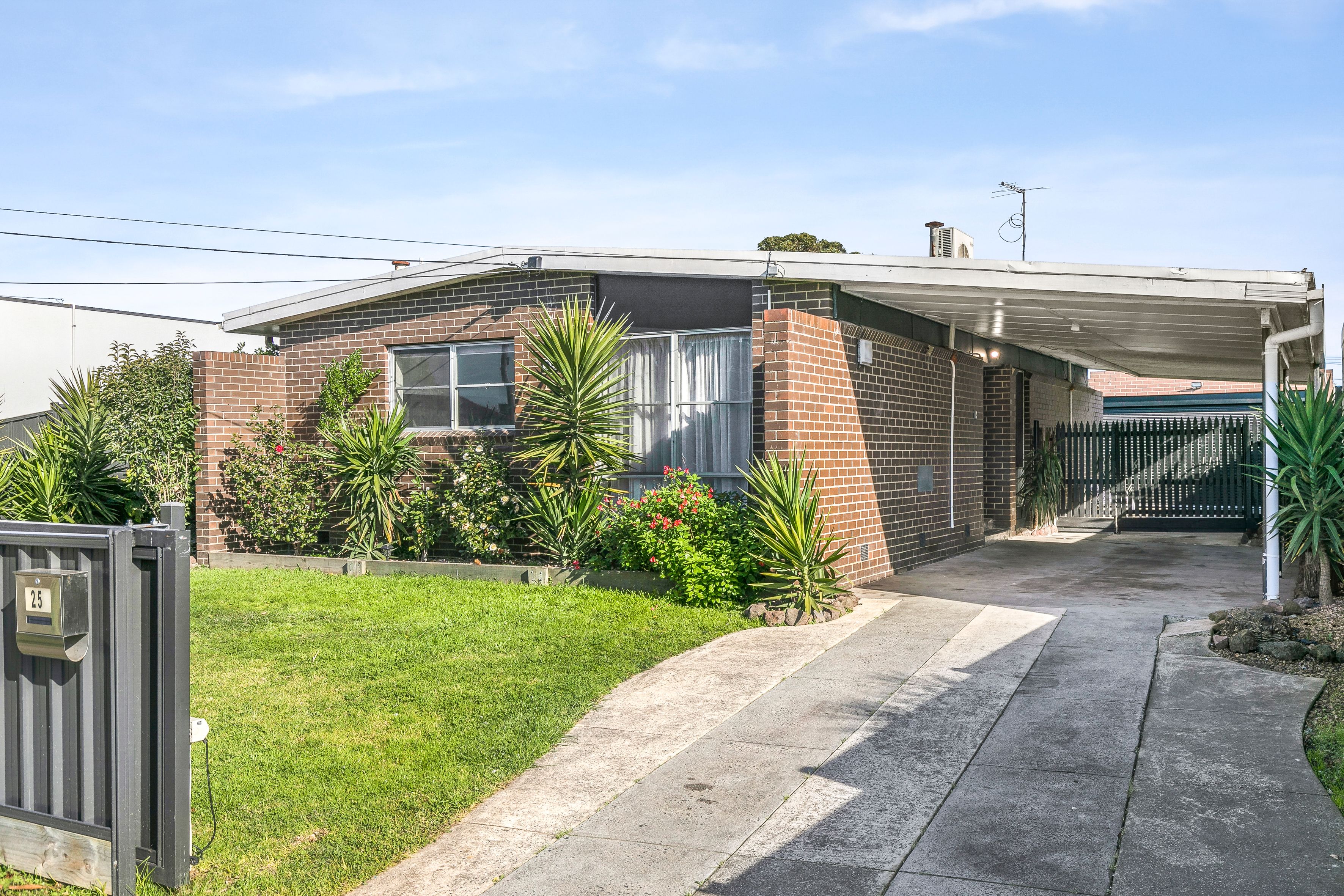 25 Hampden Street, Dallas VIC 3047