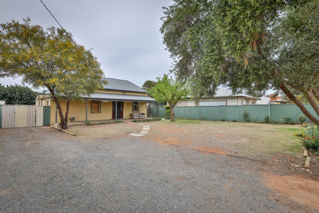 12 Thirteenth Street, Mildura, VIC 3500