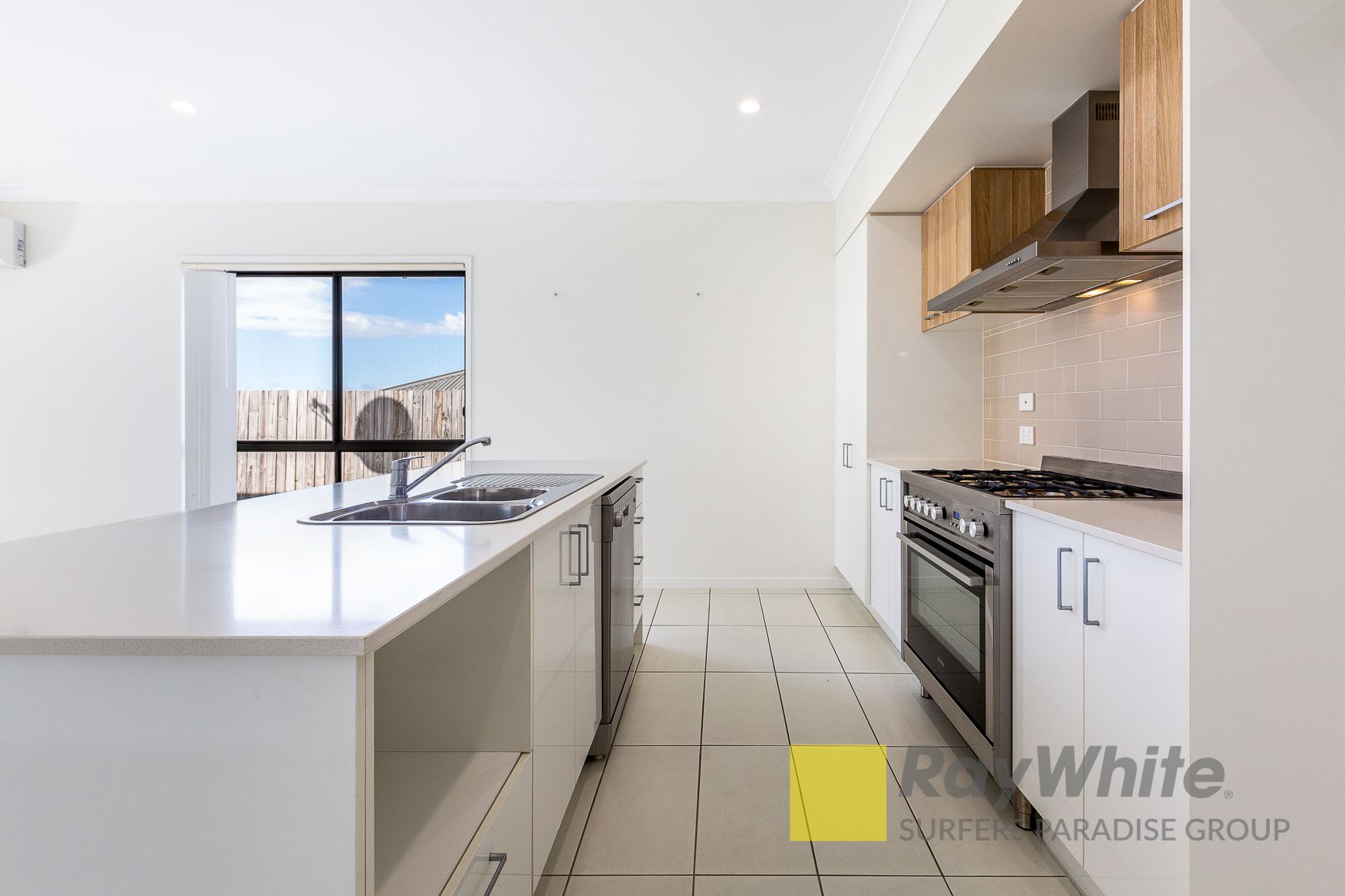 19 Gordon Street, Ormeau Hills, QLD 4208