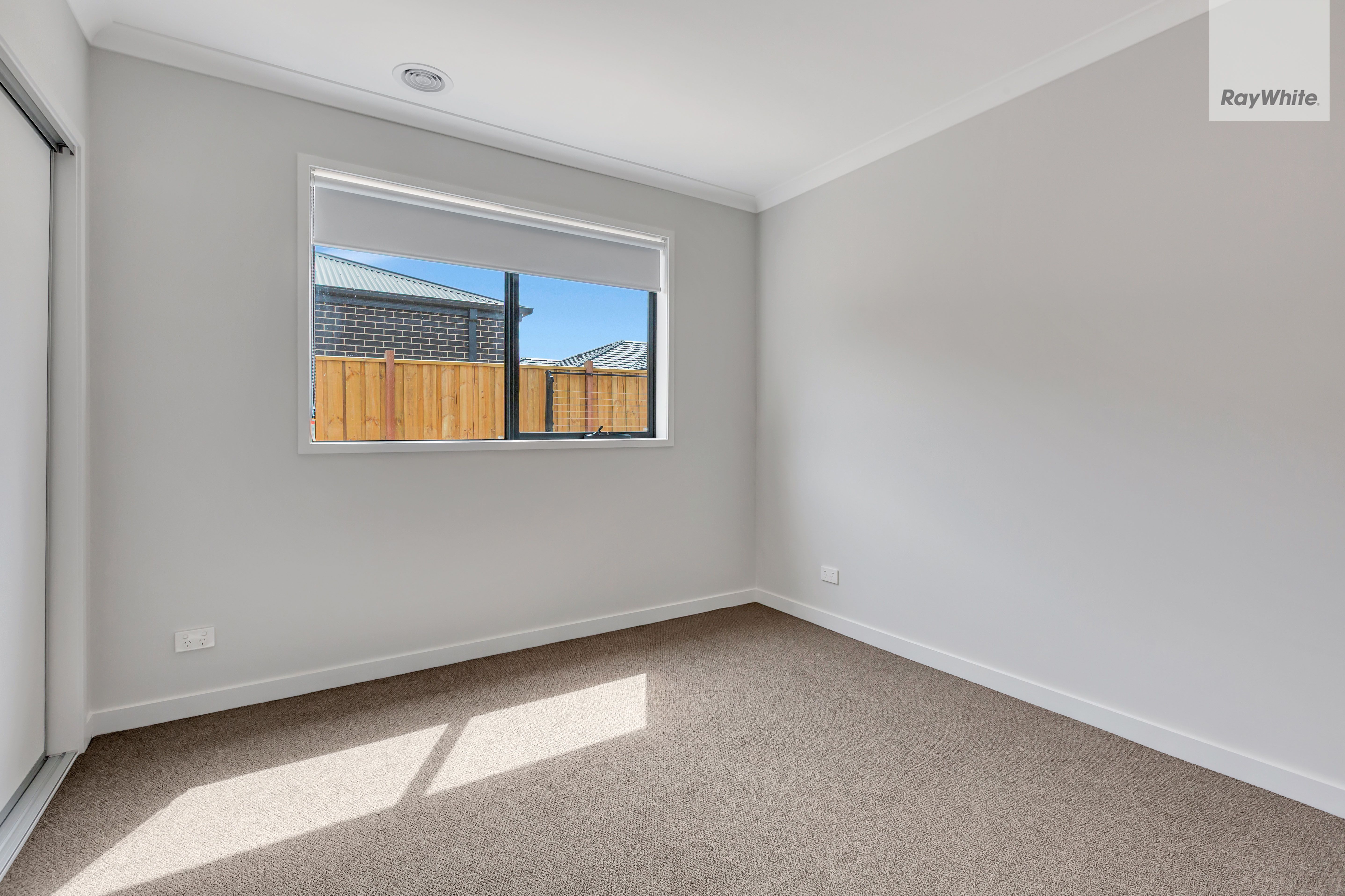 46 Potala Avenue — photo 11 of 14