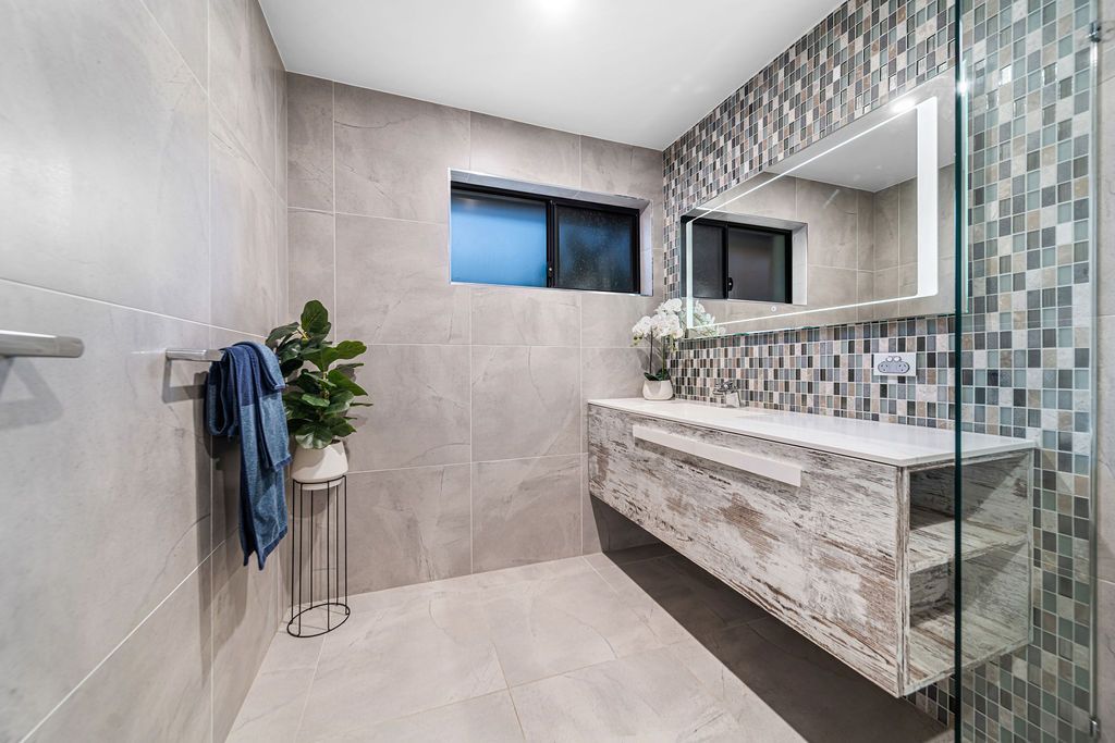 15 Coorumbong Close — photo 18 of 28
