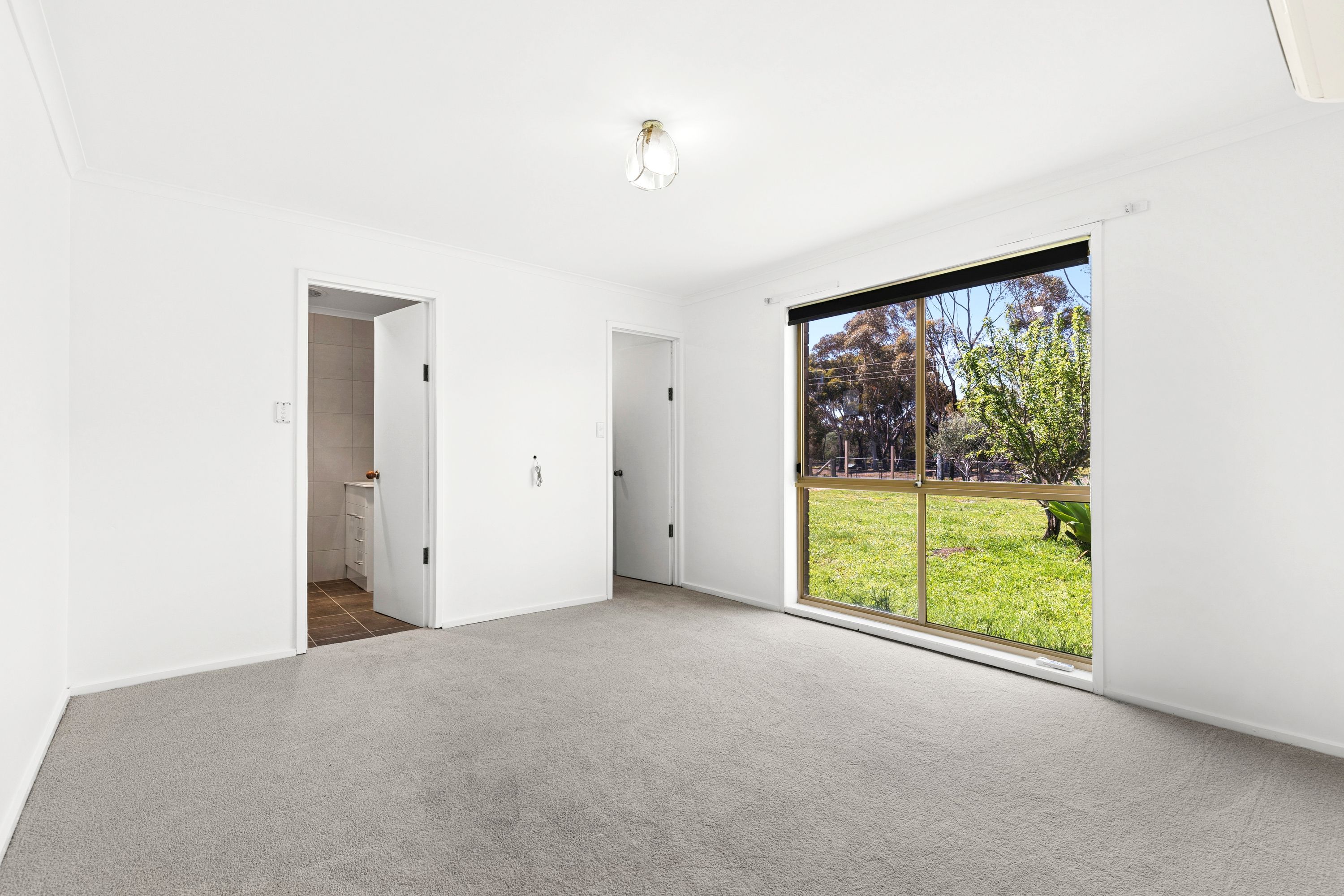 40 Rees Road — photo 6 of 16