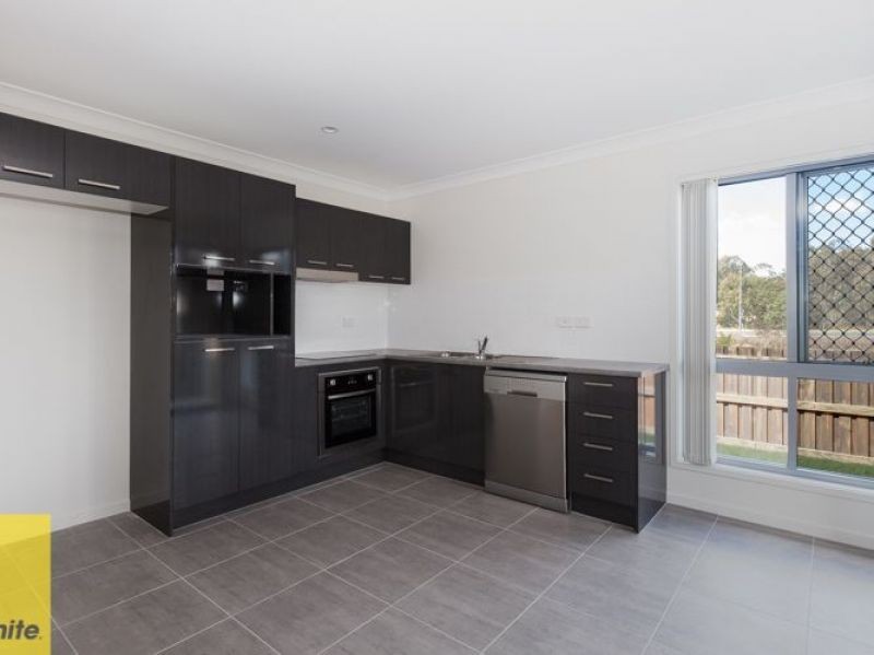 19A Kevin Mulroney Drive, Flinders View, QLD 4305