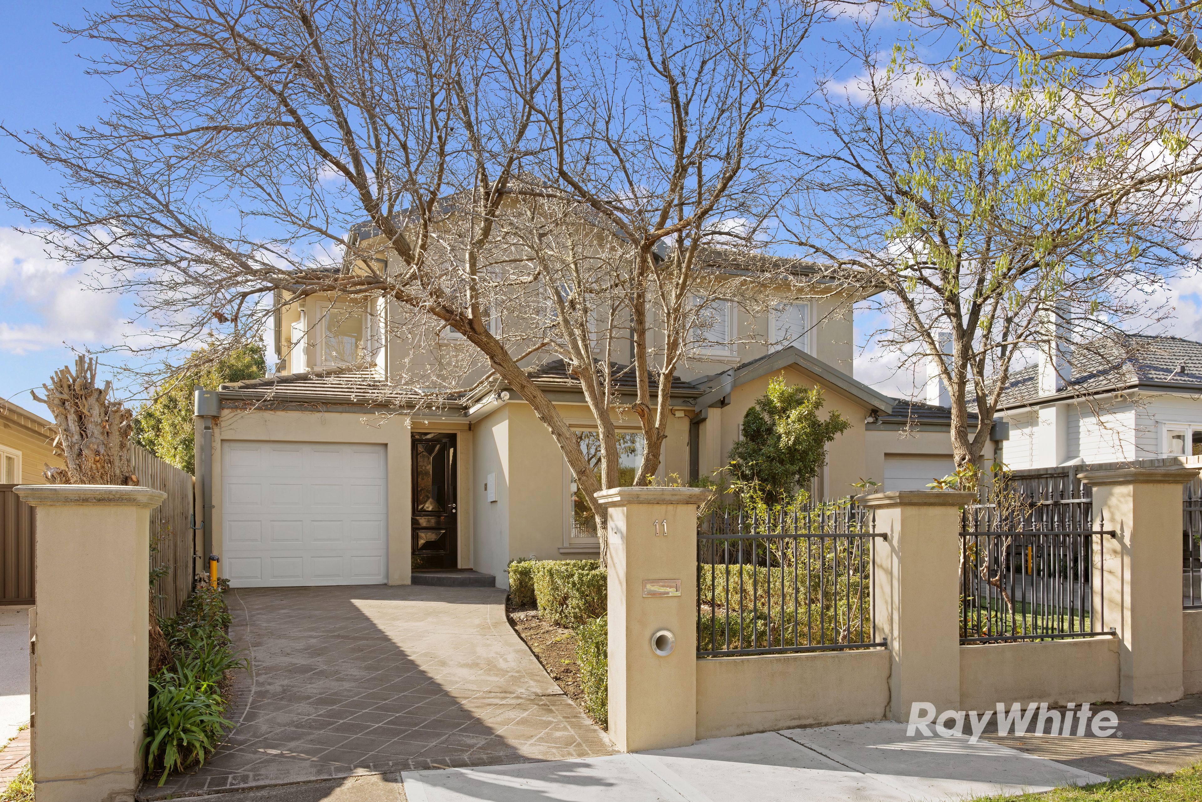11 Ellindale Avenue — photo from Ray White Bentleigh
