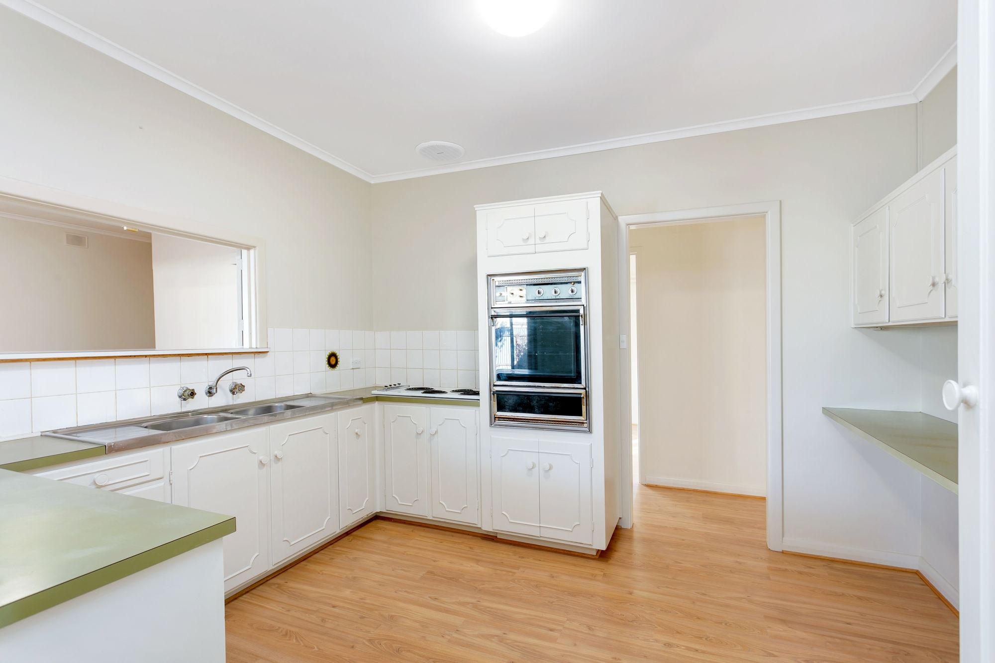 404 Tapleys Hill Road, Fulham Gardens, SA 5024