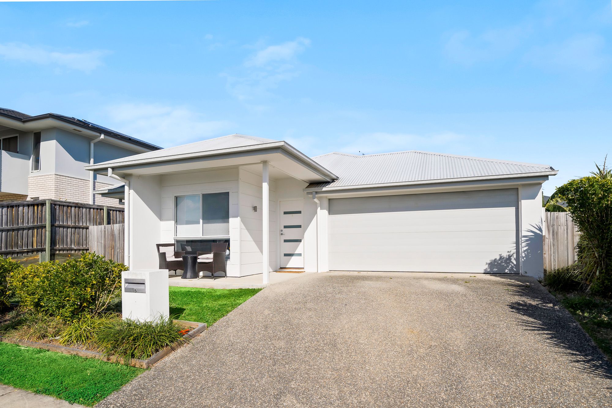 15 Hardwood Street, SPRING MOUNTAIN, QLD 4300