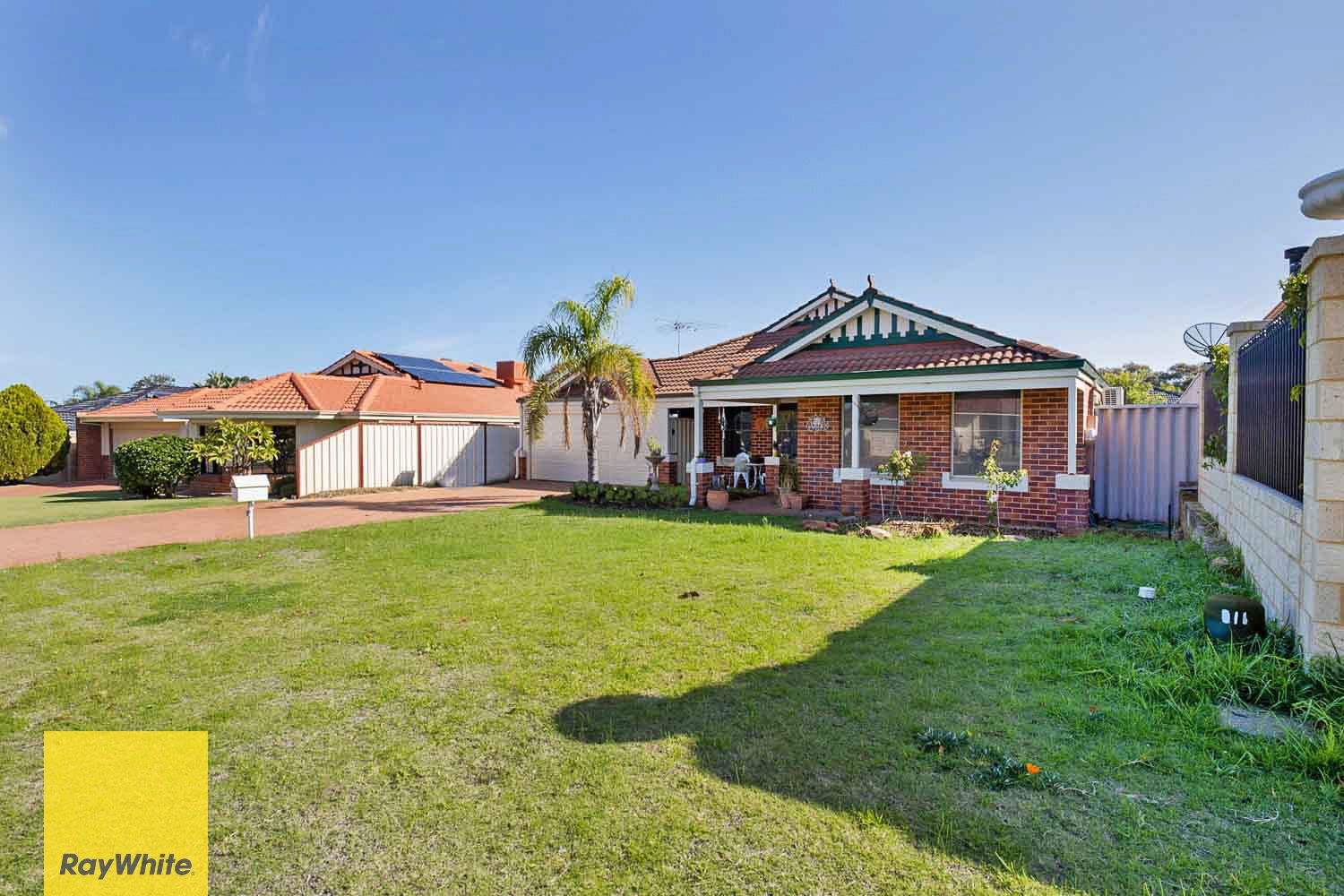 15 Merrang Circuit, Carramar, WA 6031