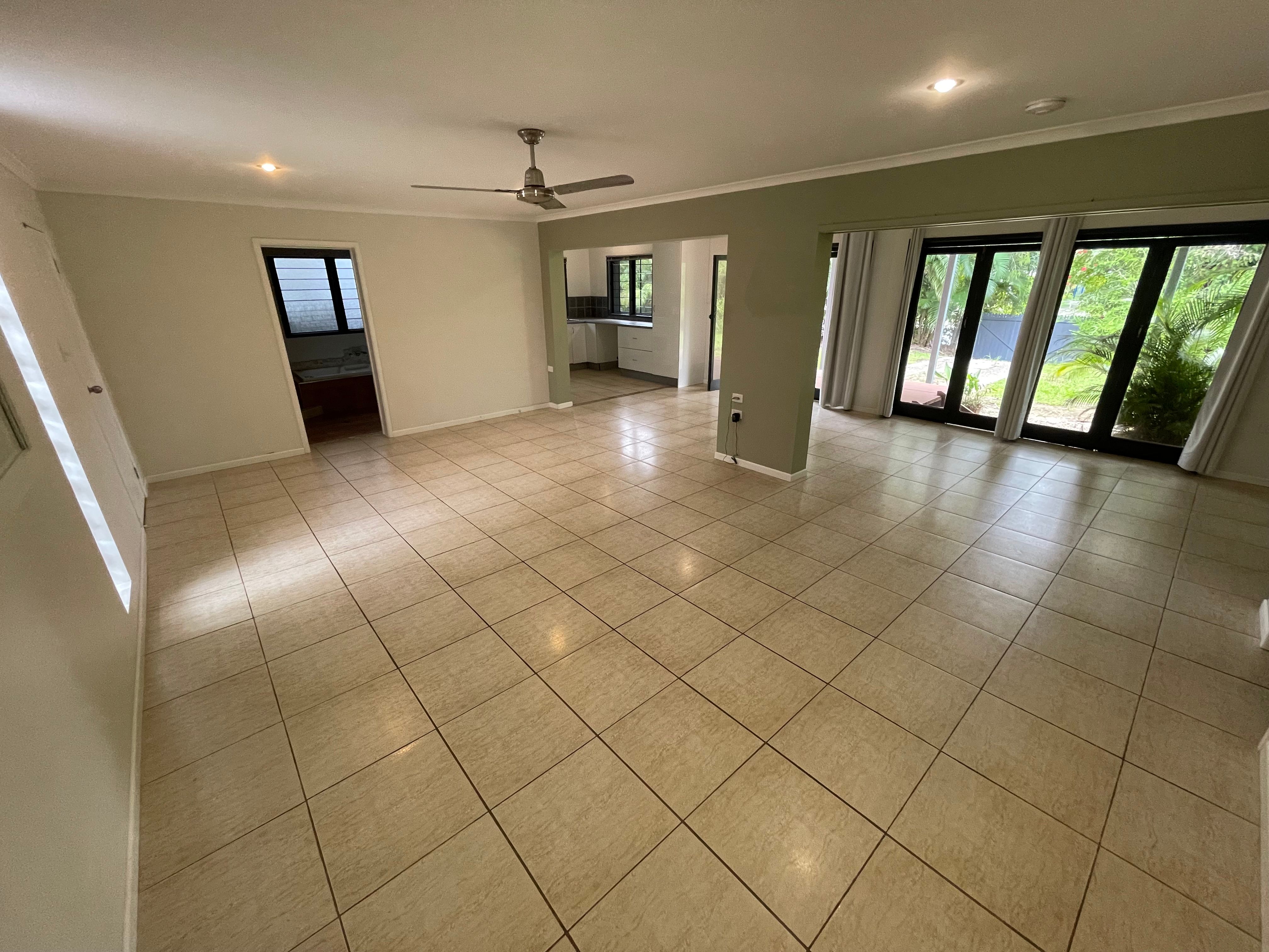 Clifton Beach, QLD 4879