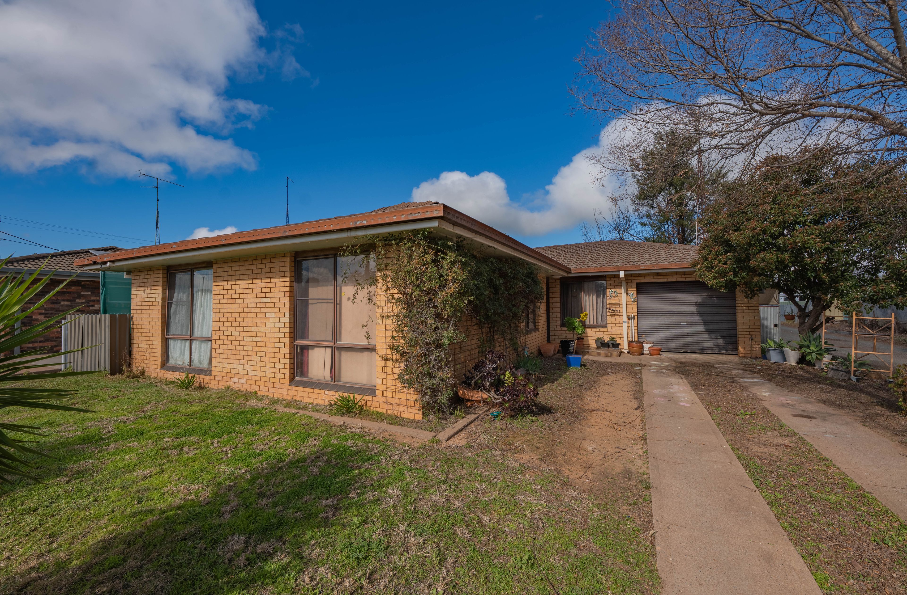 12 Short Street — photo from Ray White Parkes