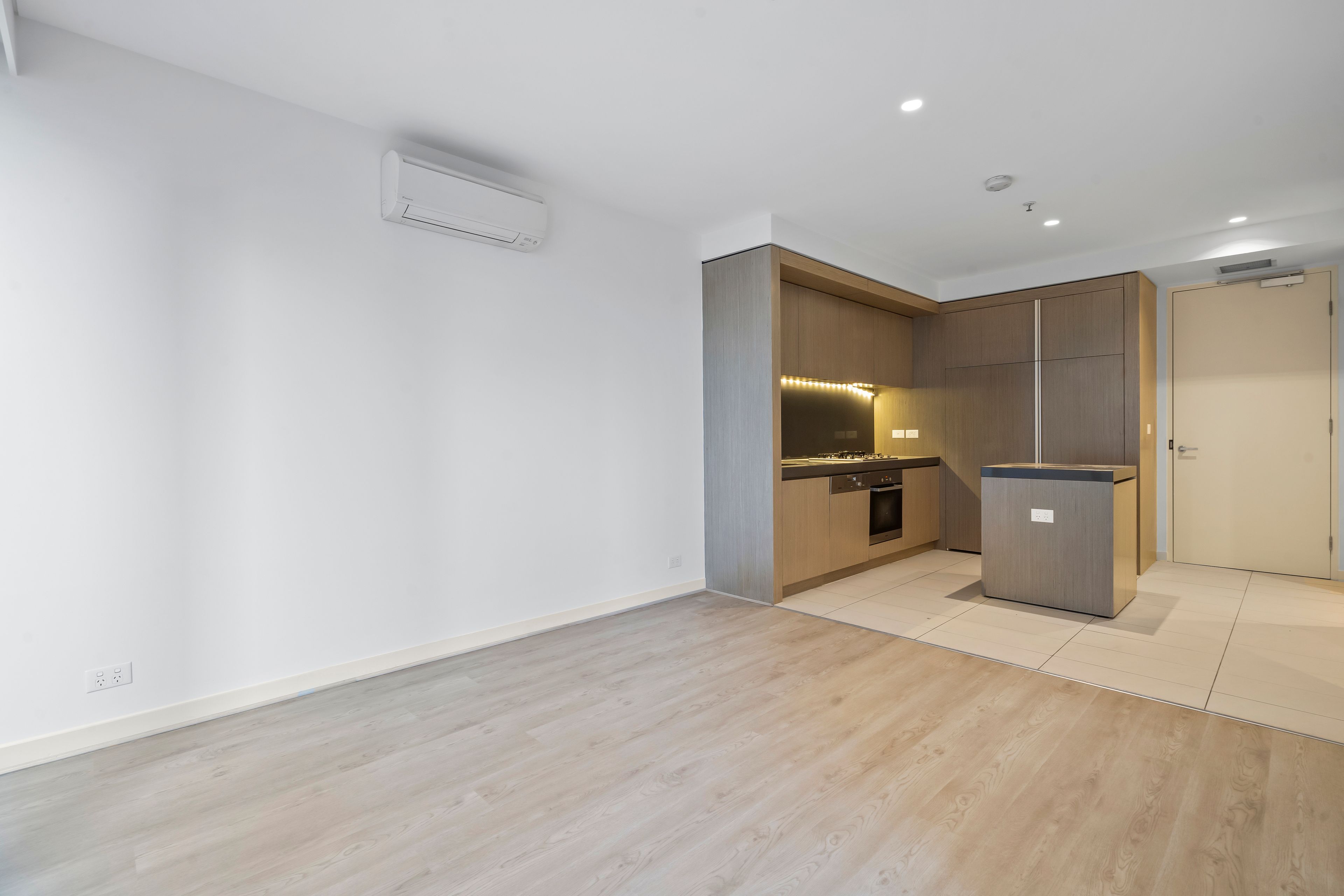 813/50 Albert Road, South Melbourne, VIC 3205