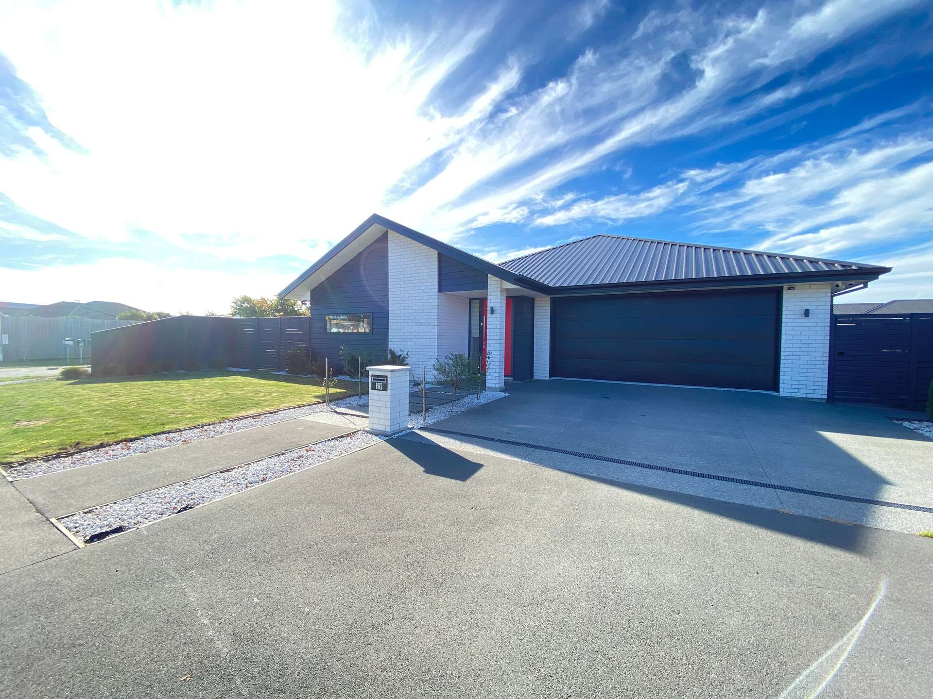 29 Masefield Drive photo 1