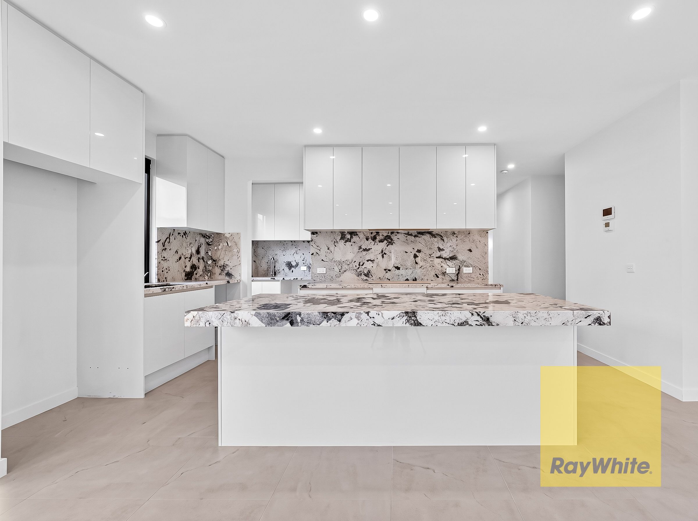 10 Cormac Way — photo 10 of 29