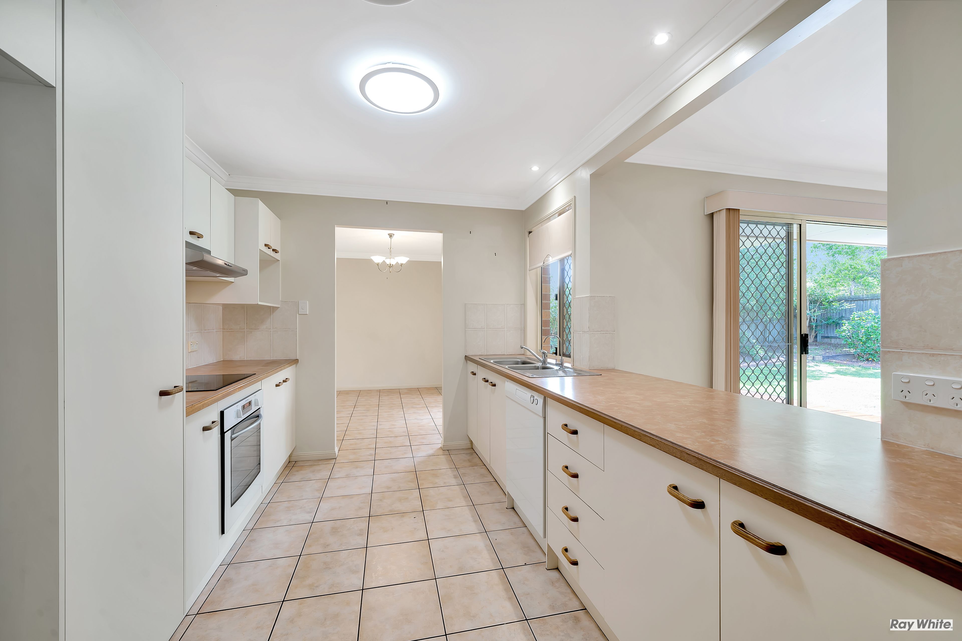 3 Berrington Close, Forest Lake, QLD 4078
