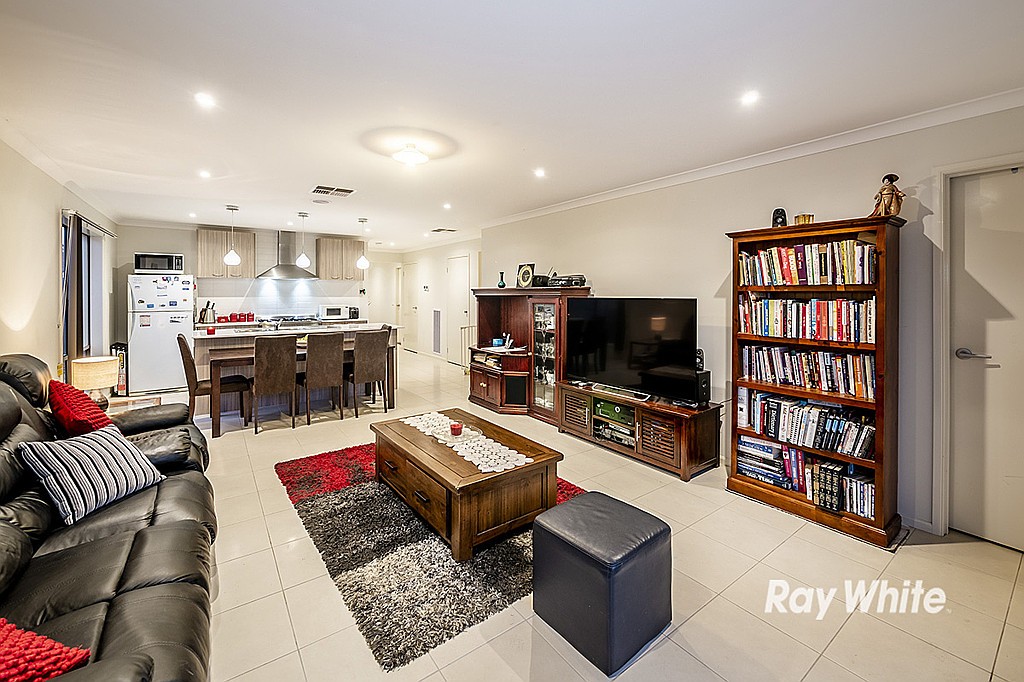 24 Boonwurrung Street, Cranbourne East, VIC 3977