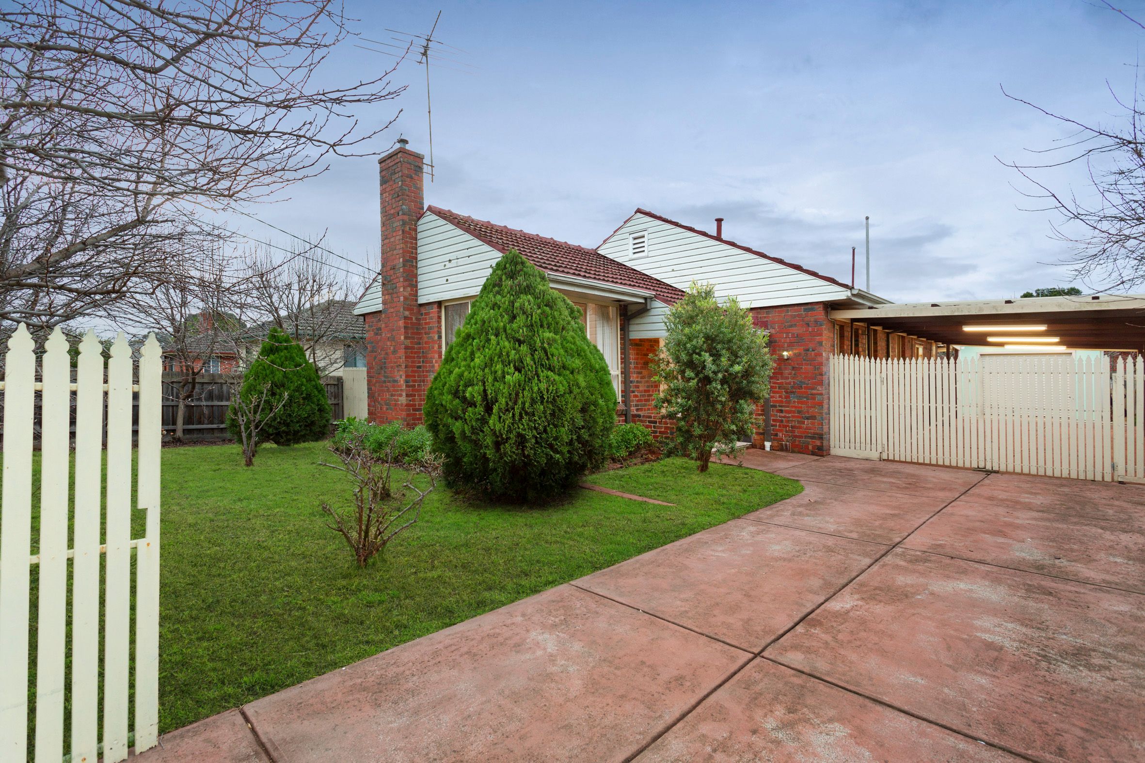 16 Tobruk Avenue, Heidelberg West VIC 3081