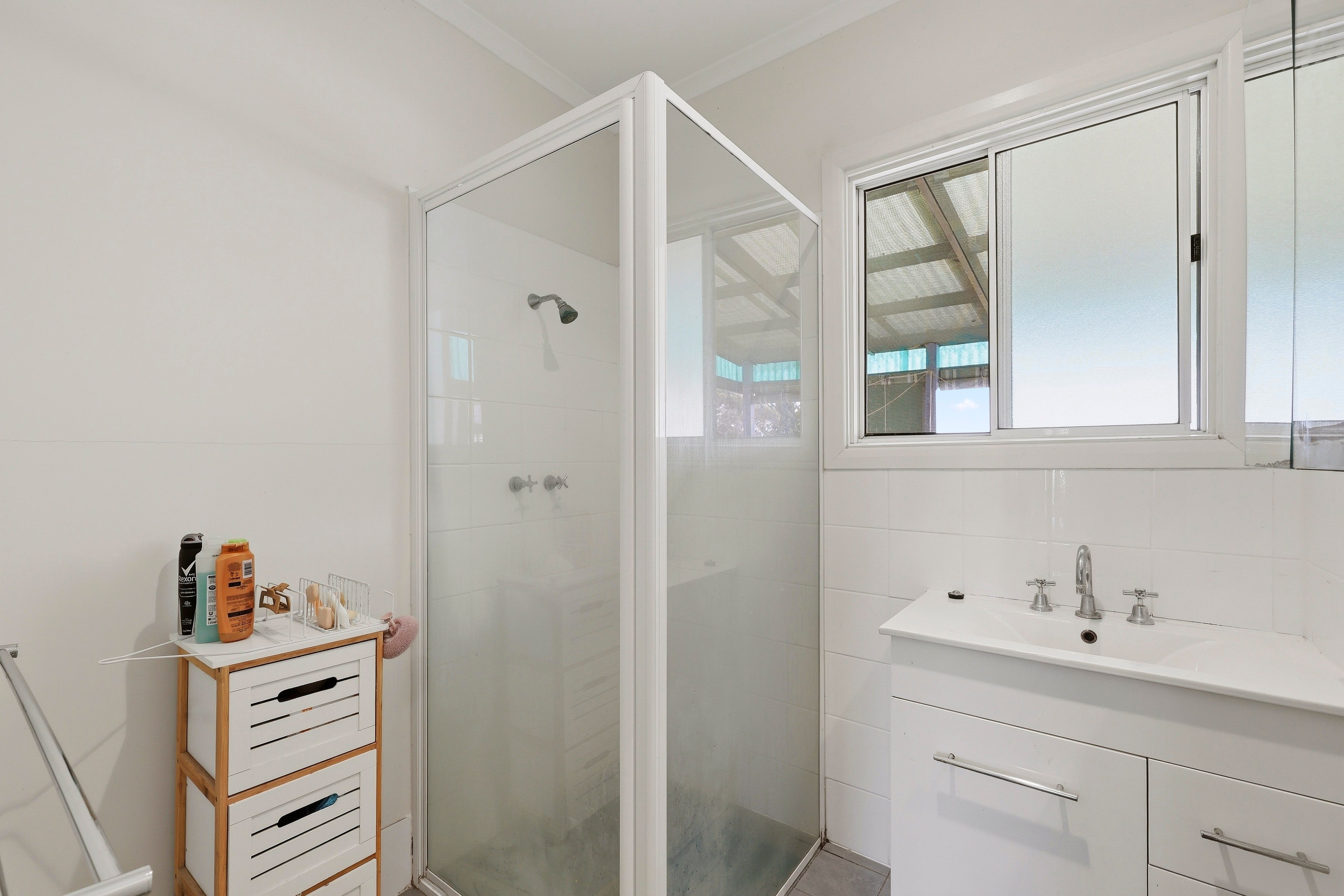 47 Ozone Street — photo 12 of 16