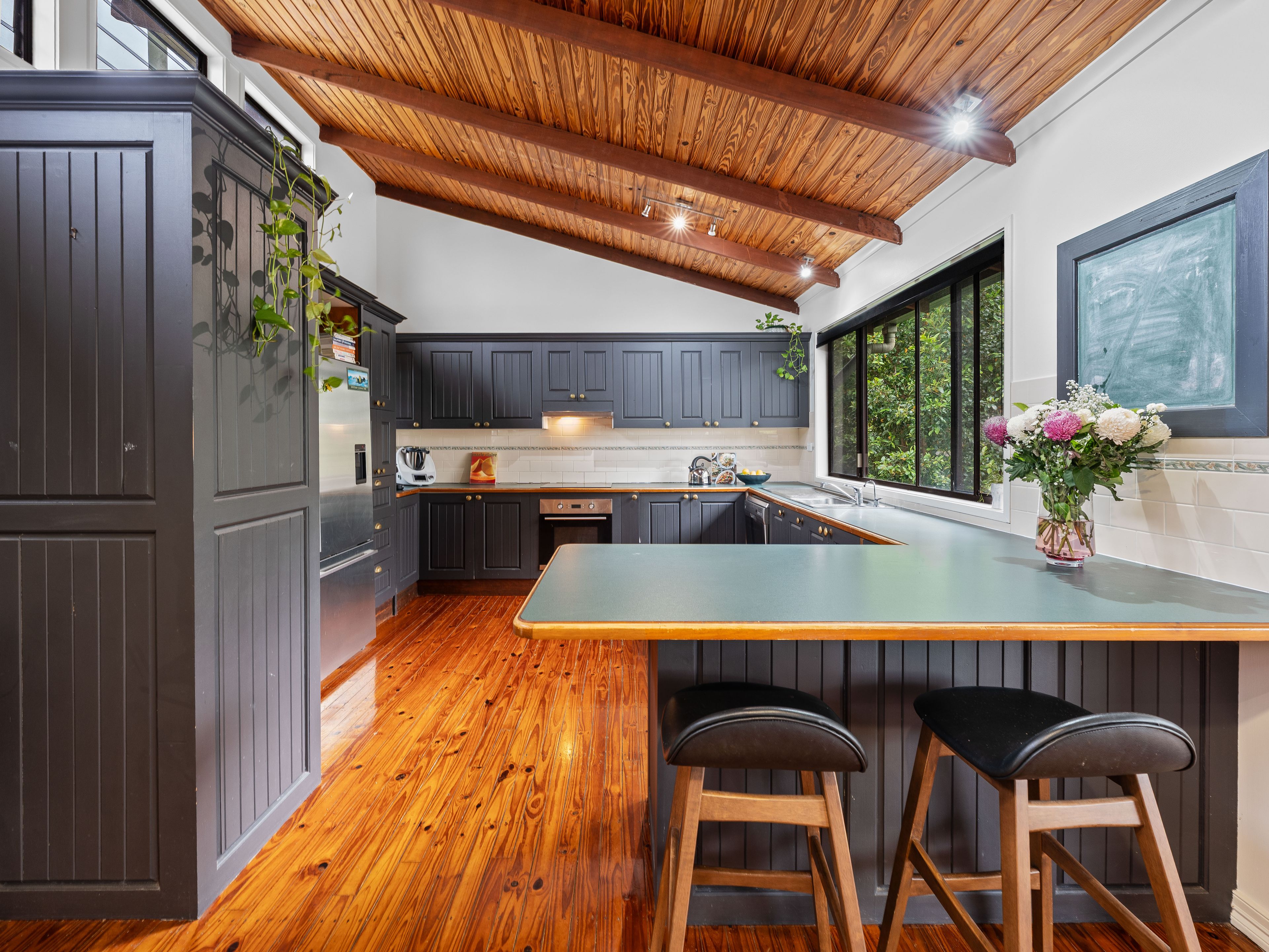 54 Caesar Road — photo 4 of 15