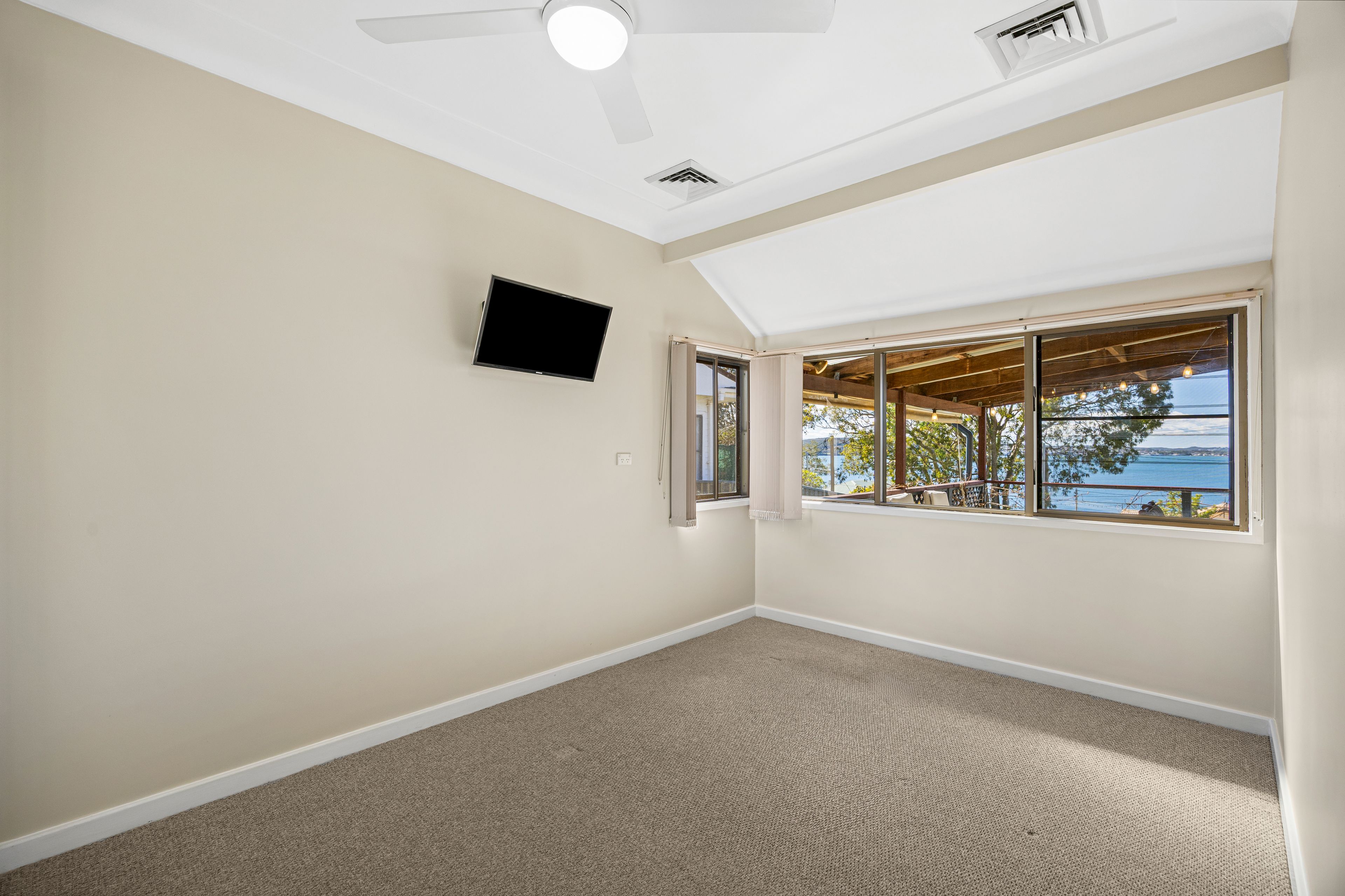241 Skye Point Road — photo 8 of 18
