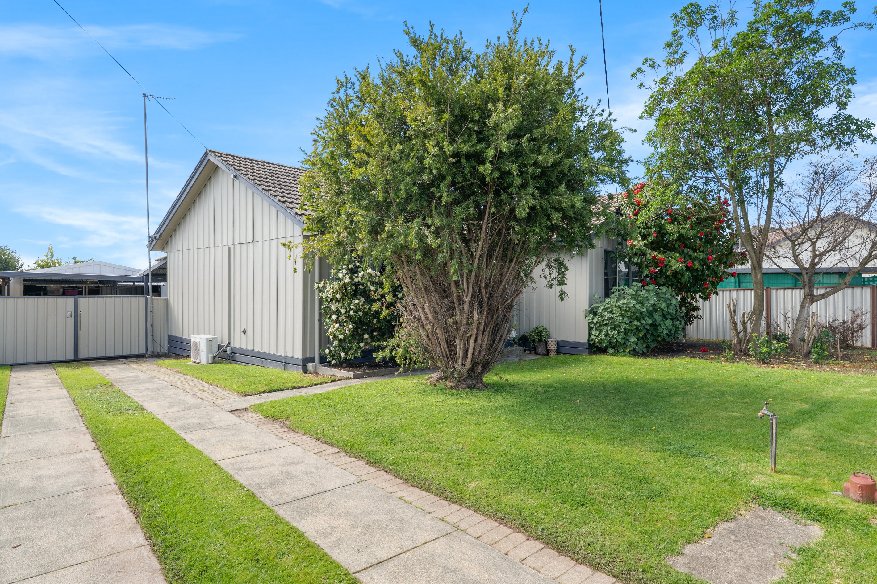 4 Mccormack Crescent, Seymour, VIC 3660