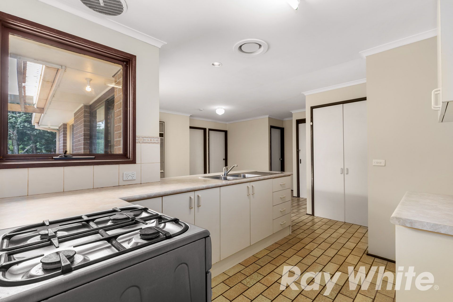 12 Parkstone Drive, Bayswater North, VIC 3153