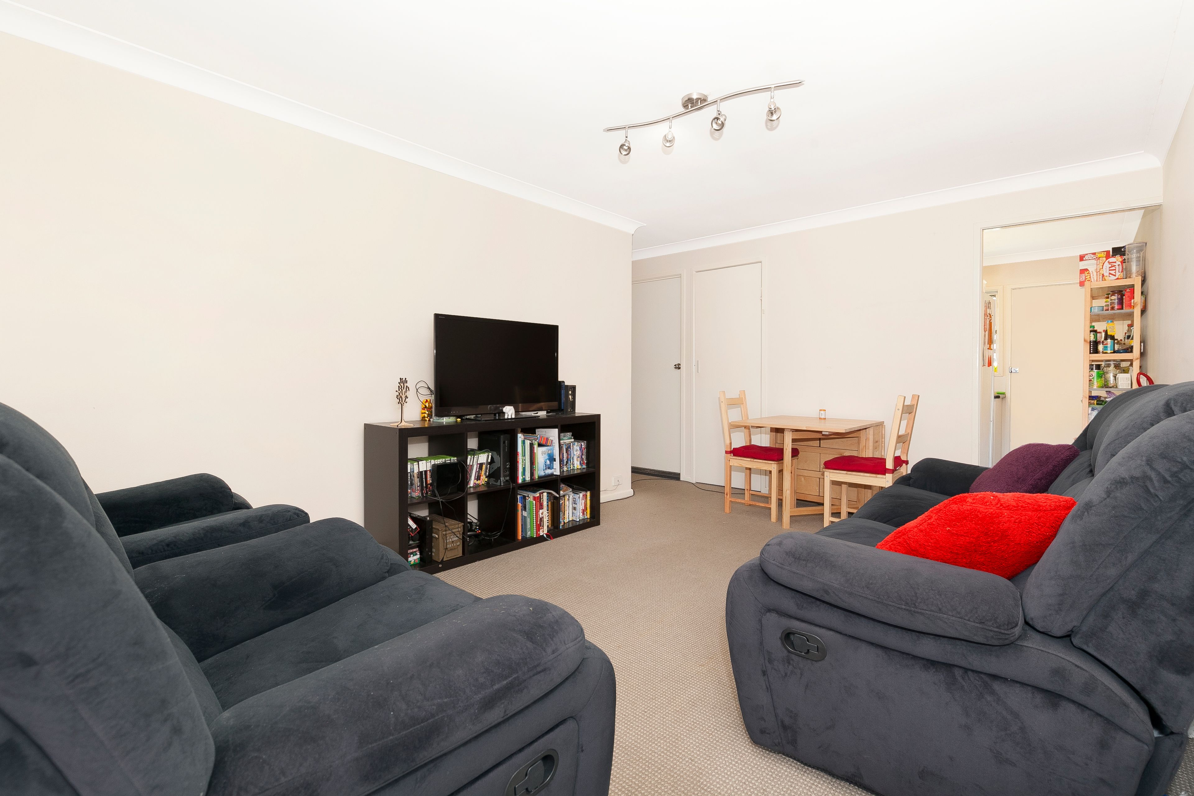 1/4 Roseglen Street, Greenslopes, QLD 4120