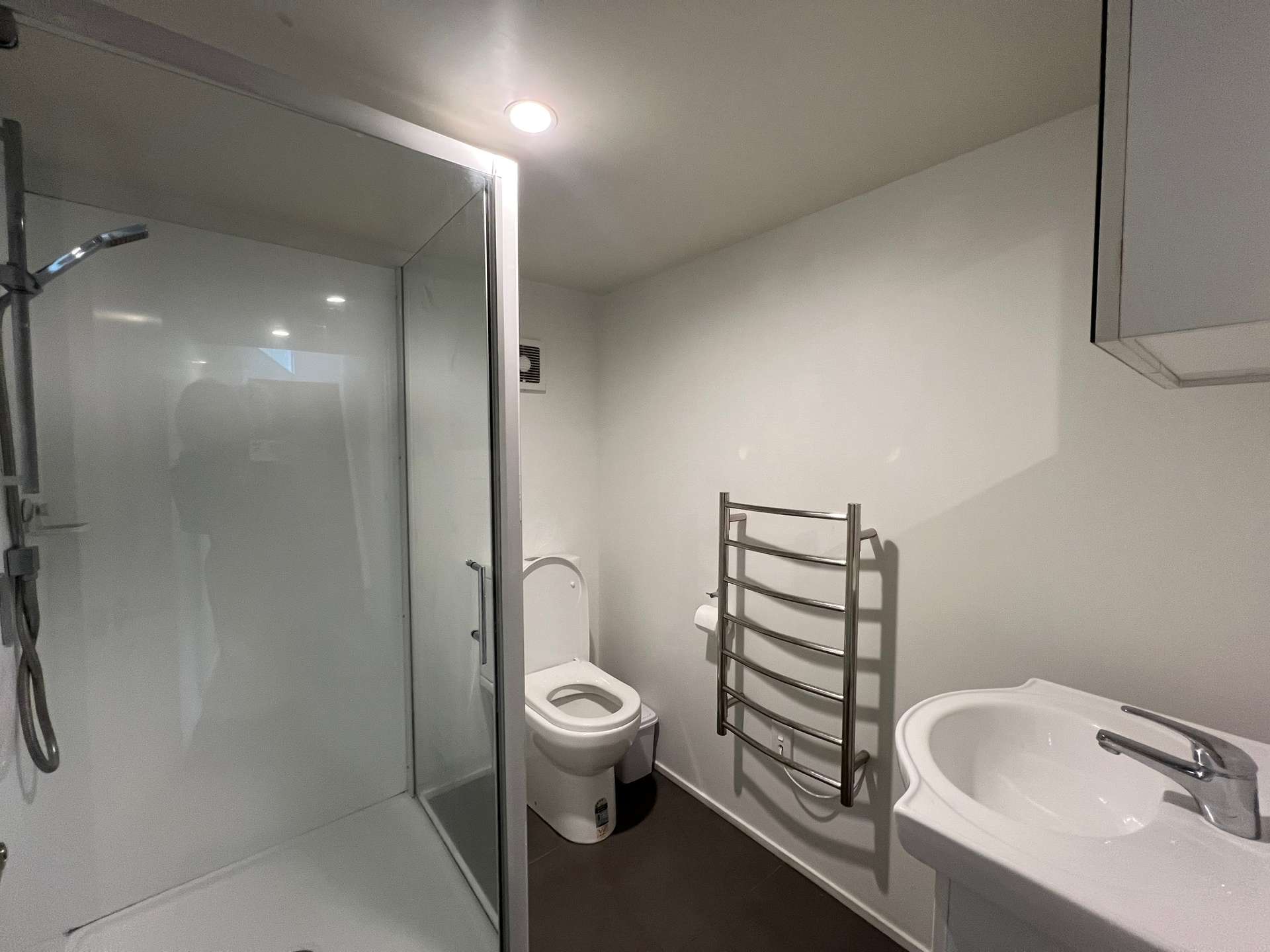 2/51 Raroa Road photo 20
