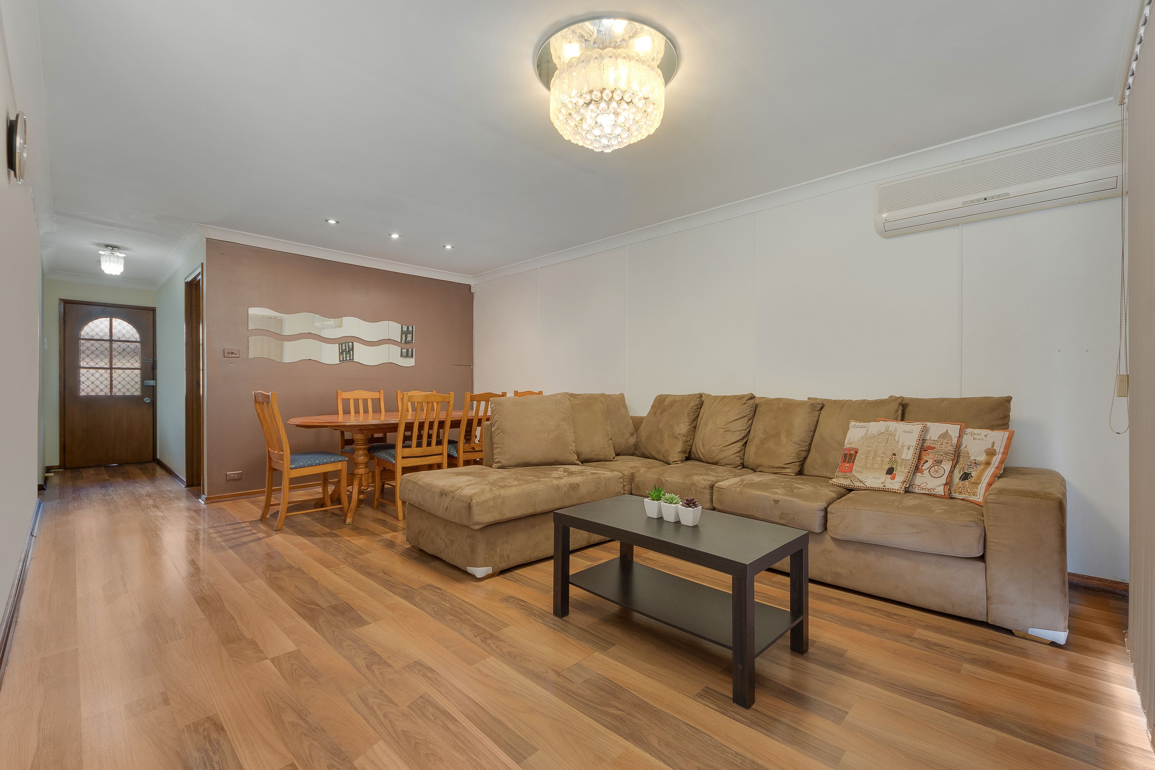 8/224 Harrow Road, Glenfield, NSW 2167