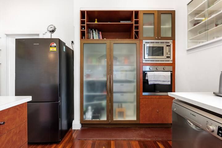 2 Campsie Street — photo 8 of 24